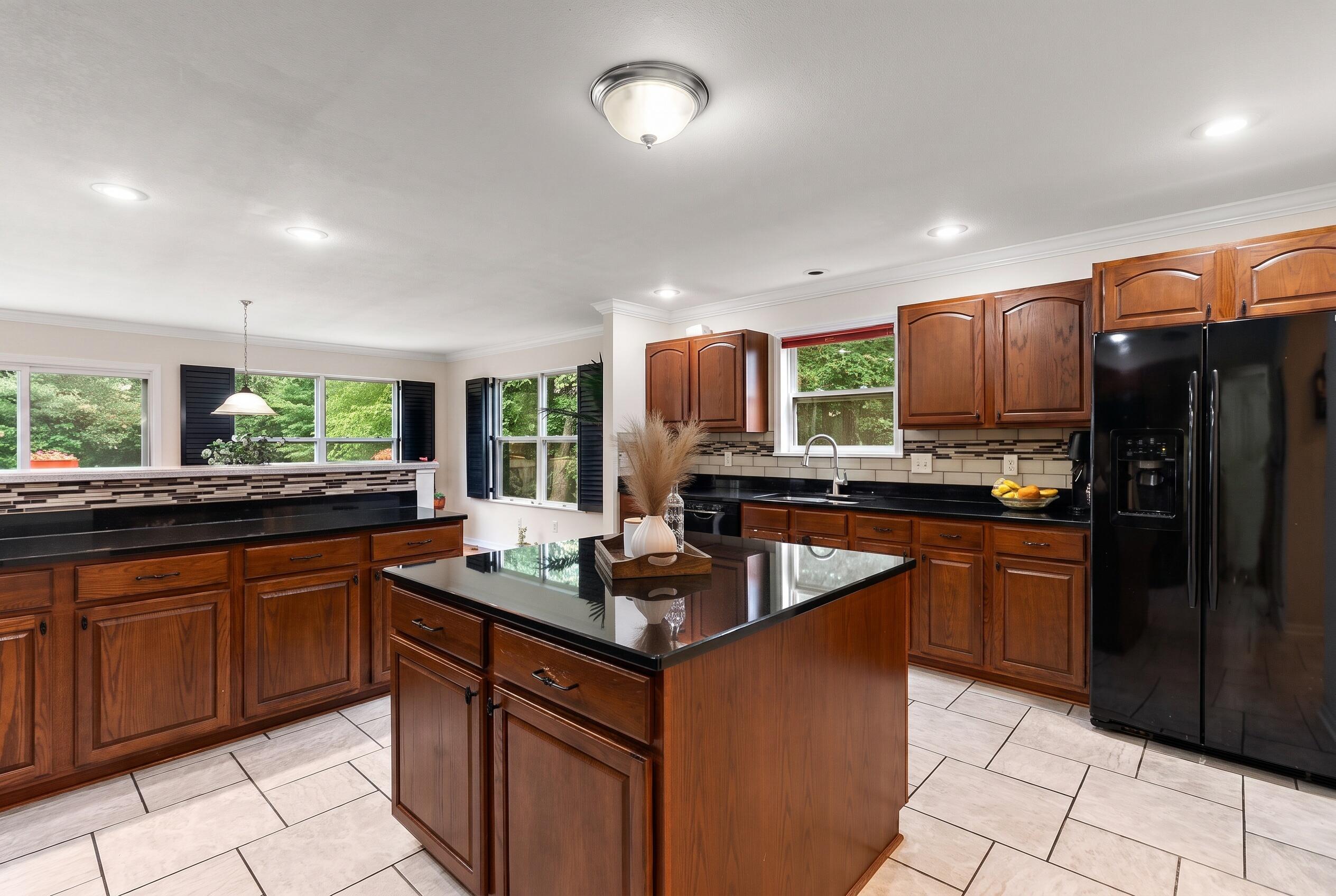 9354 Stratford Woods Trail Kalamazoo MI 49009