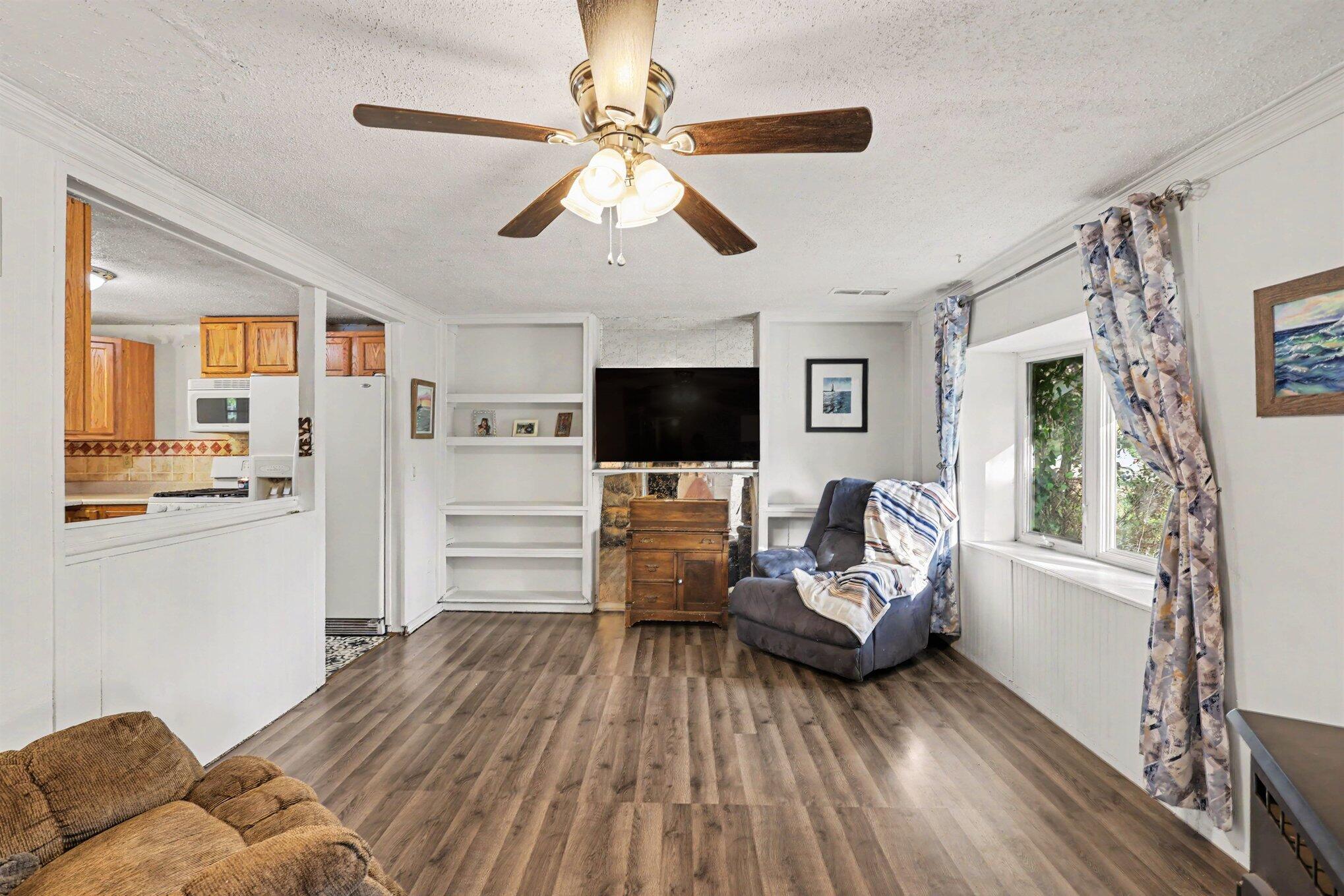 1492 E Broadway Avenue Norton Shores MI 49444