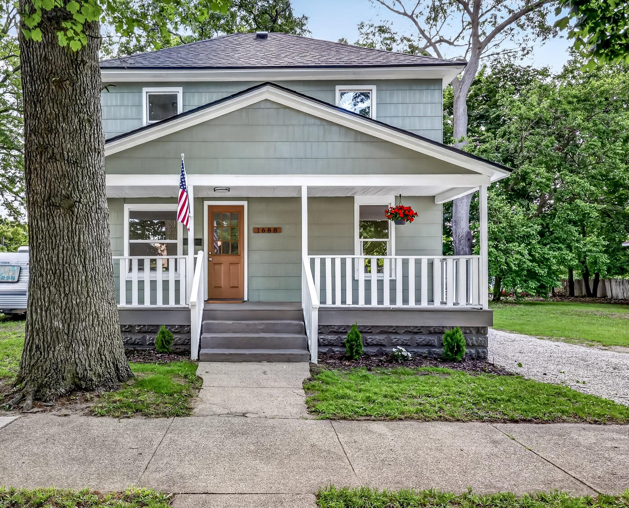 1688 Hoyt Street Muskegon MI 49442