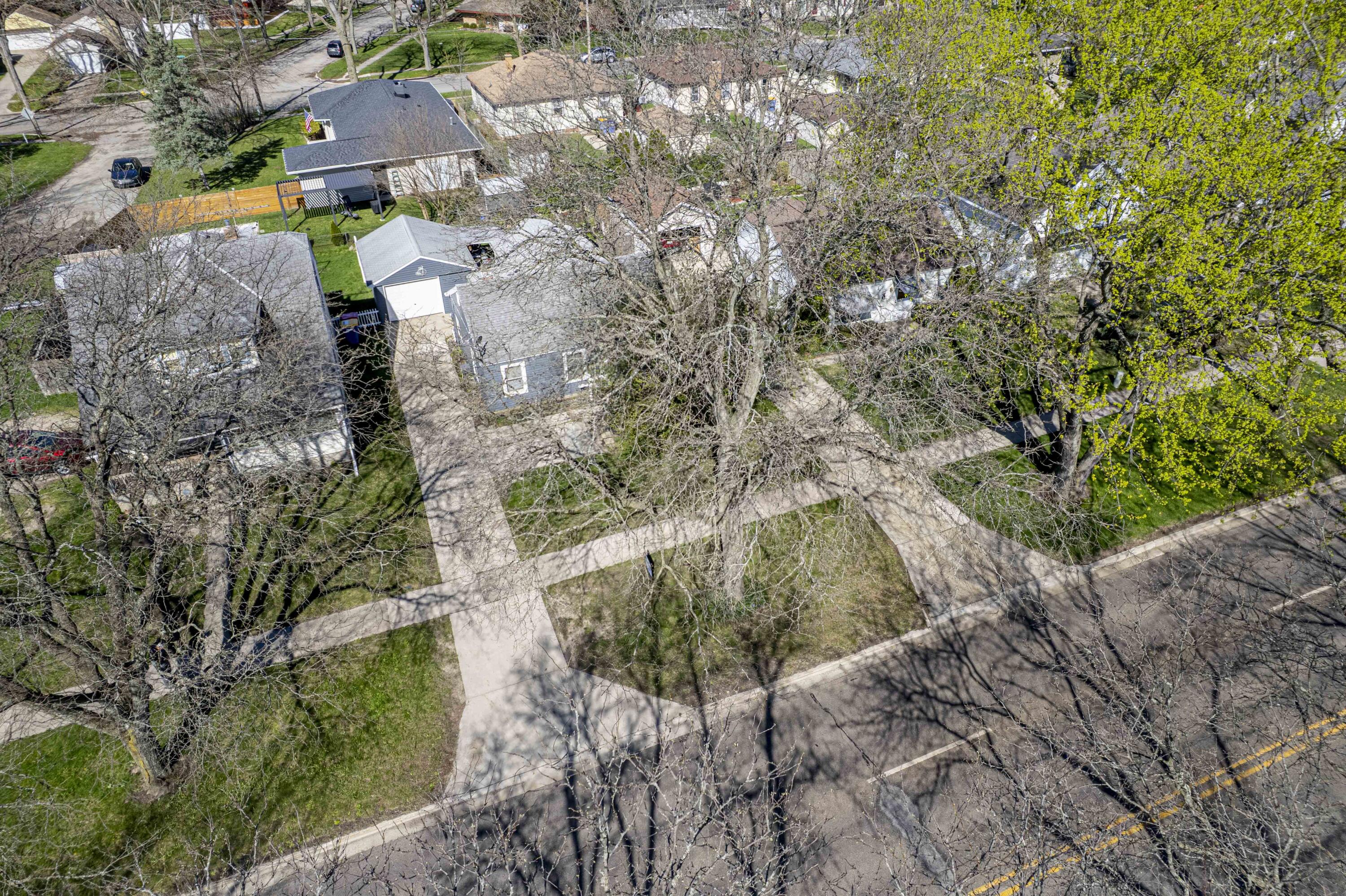 1409 Fuller Avenue NE Grand Rapids MI 49505