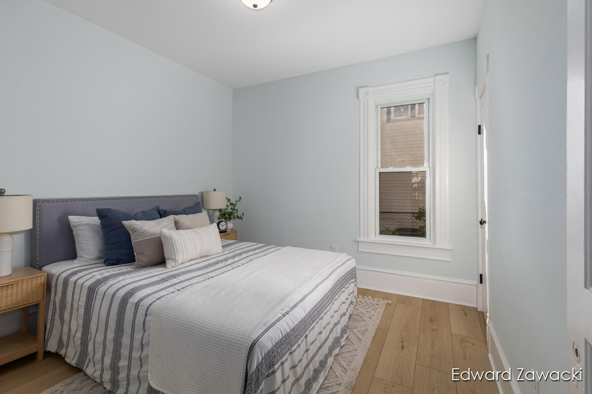 1043 Sigsbee Street SE Grand Rapids MI 49506