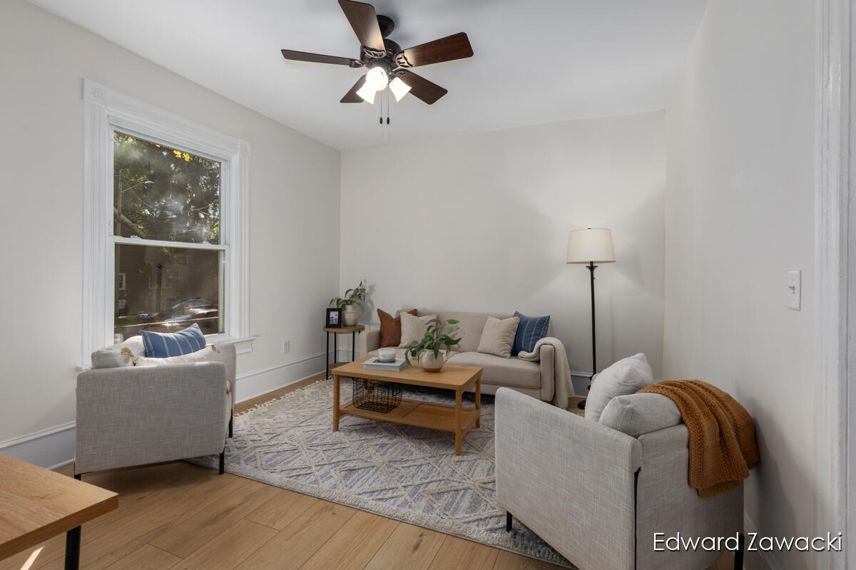 1043 Sigsbee Street SE Grand Rapids MI 49506