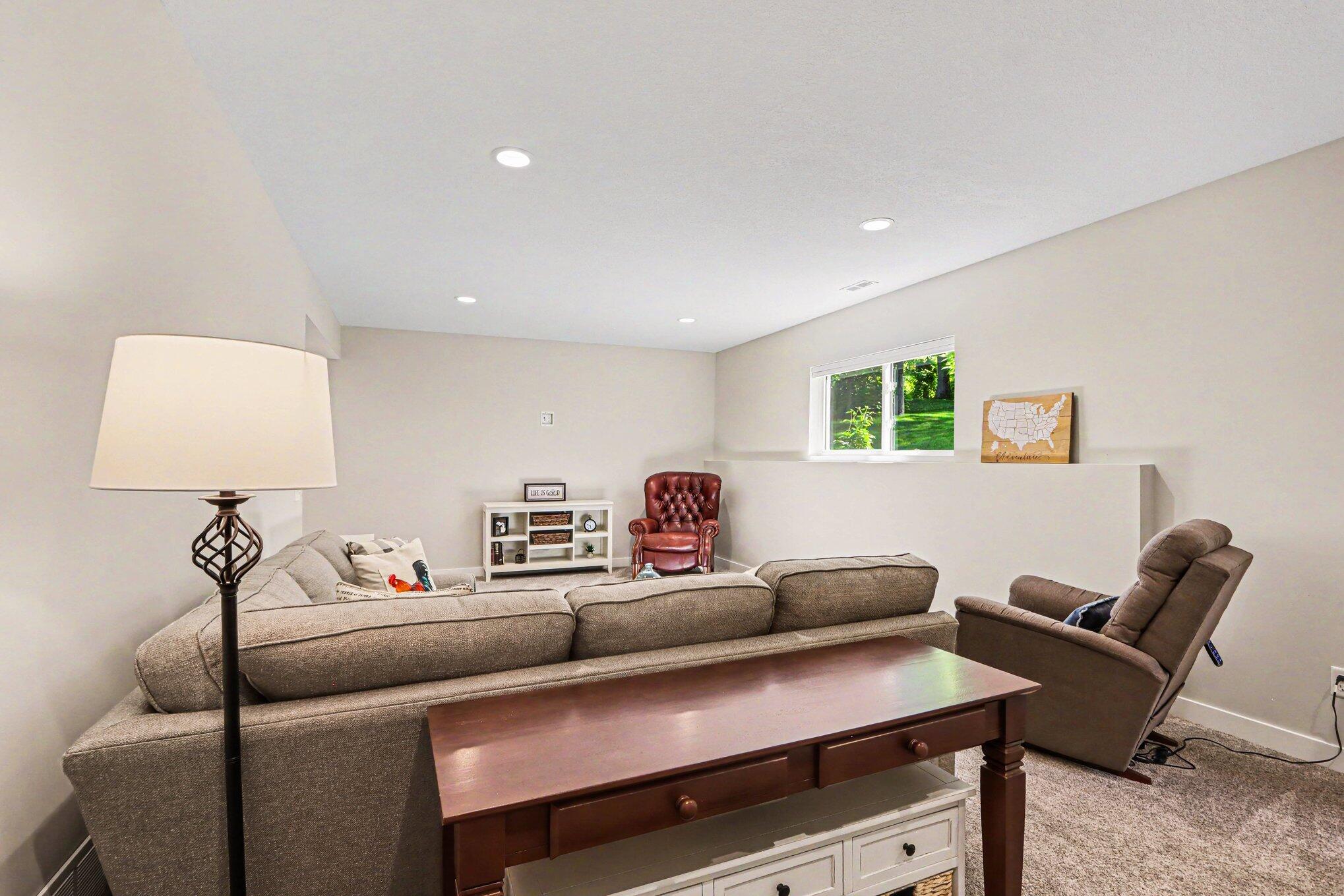 950 Doolittle Court Kalamazoo MI 49009