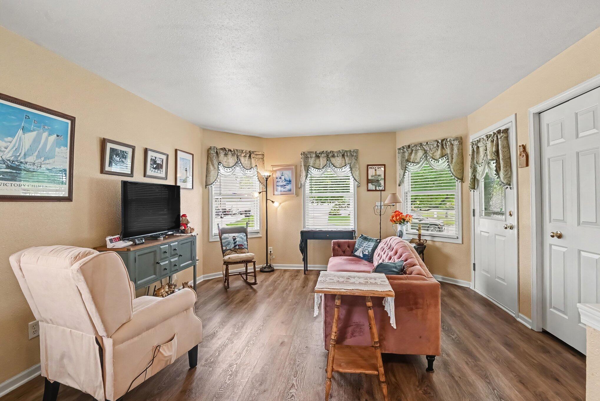3301 Ridgemont Court Zeeland MI 49464