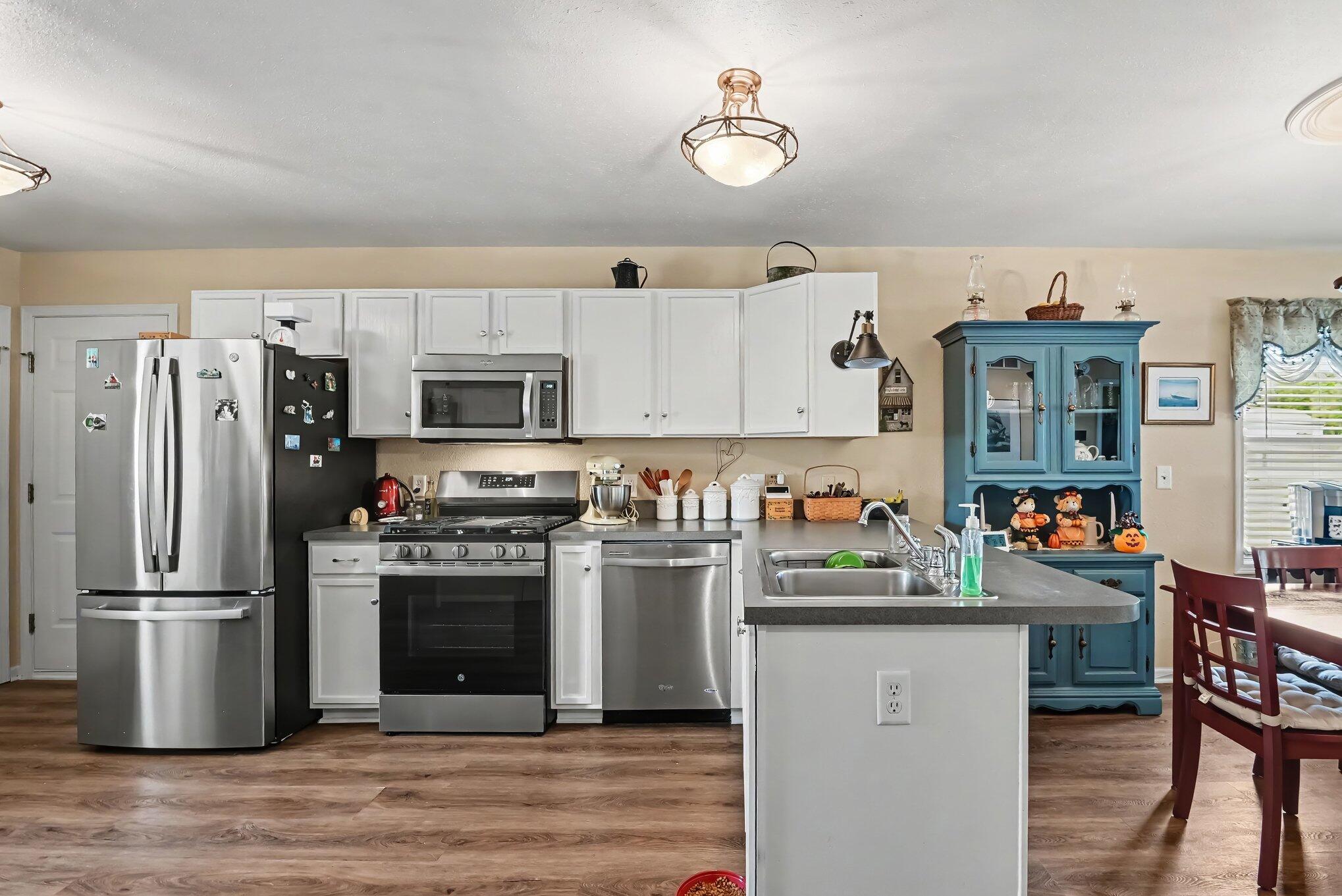 3301 Ridgemont Court Zeeland MI 49464