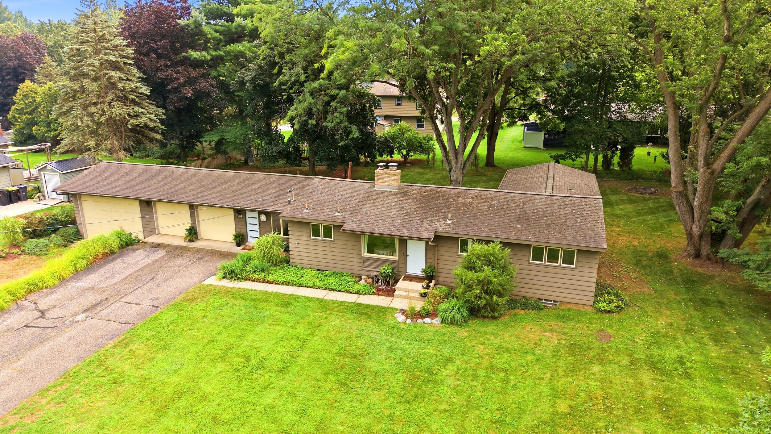 7284 Grachen Drive SE Grand Rapids MI 49546