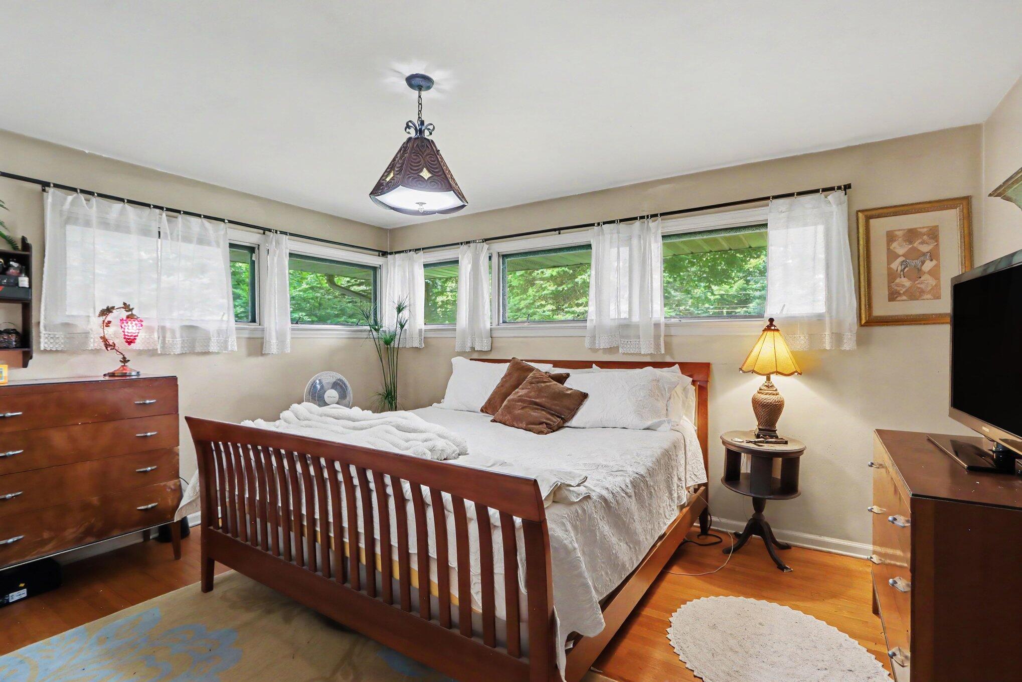 4309 Sunnybrook Drive Kalamazoo MI 49008