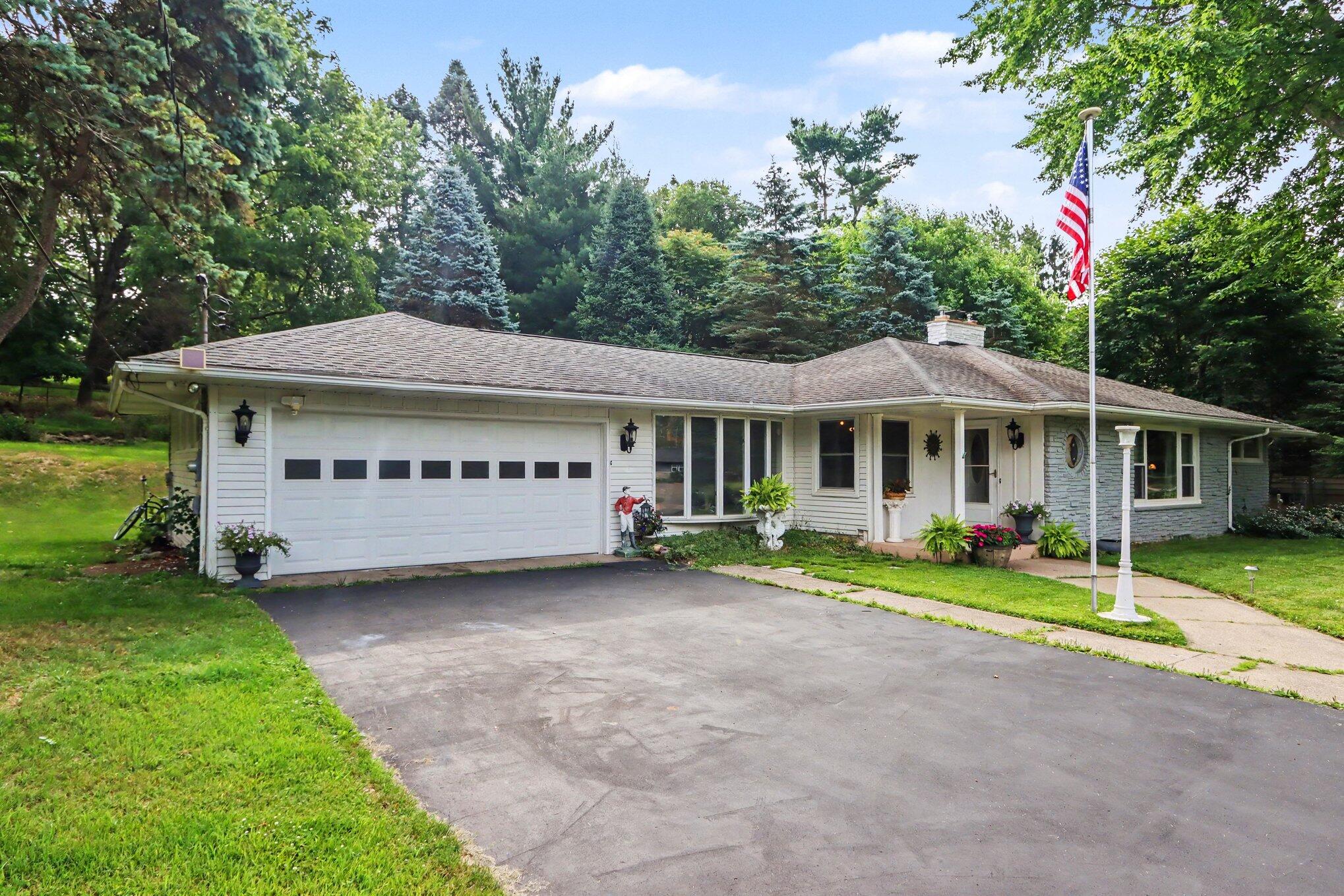 4309 Sunnybrook Drive Kalamazoo MI 49008