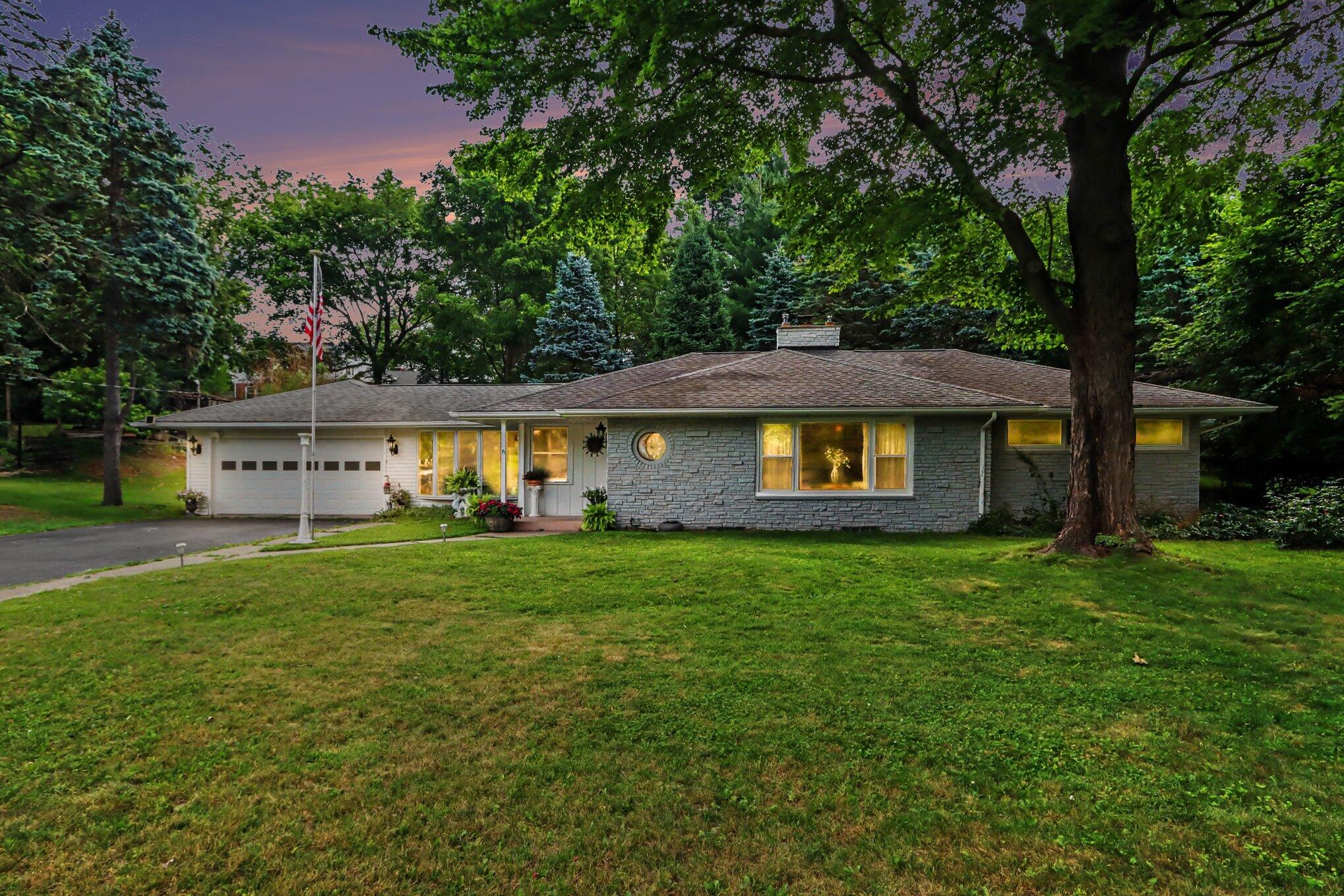 4309 Sunnybrook Drive Kalamazoo MI 49008