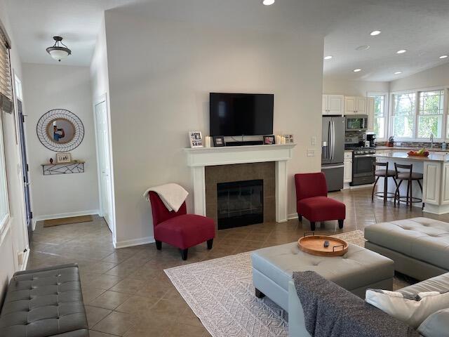 460 Summer Grv Drive Douglas MI 49406