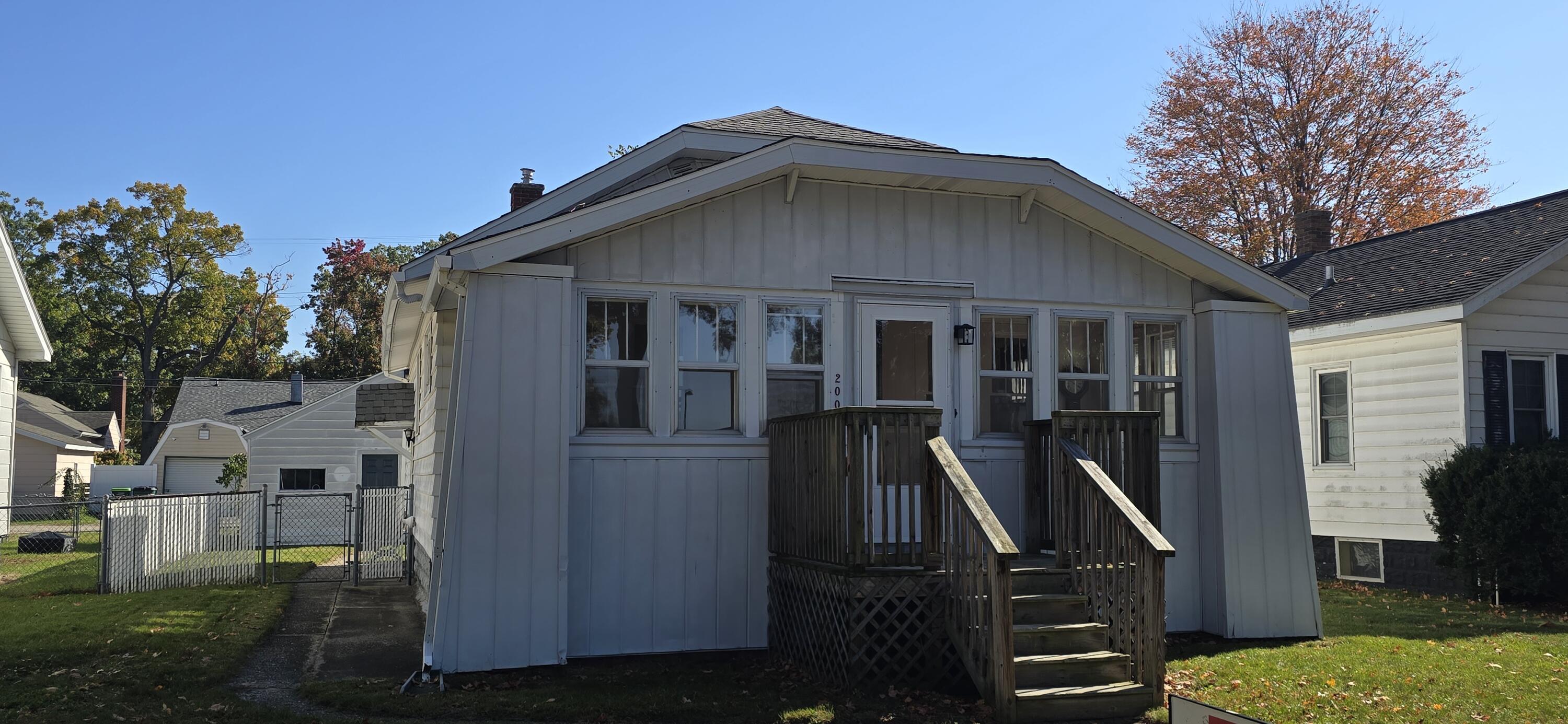 2003 Moulton Avenue Muskegon MI 49445