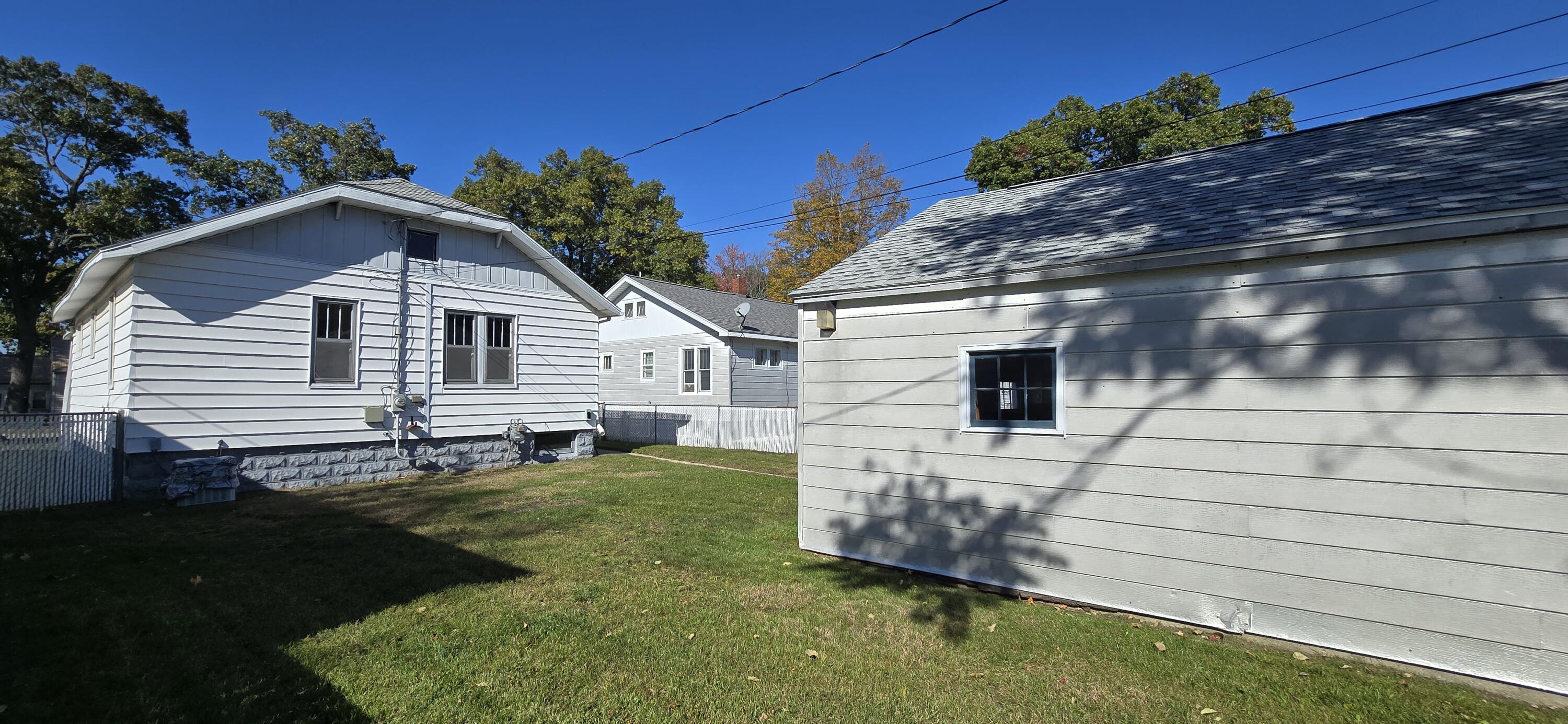 2003 Moulton Avenue Muskegon MI 49445