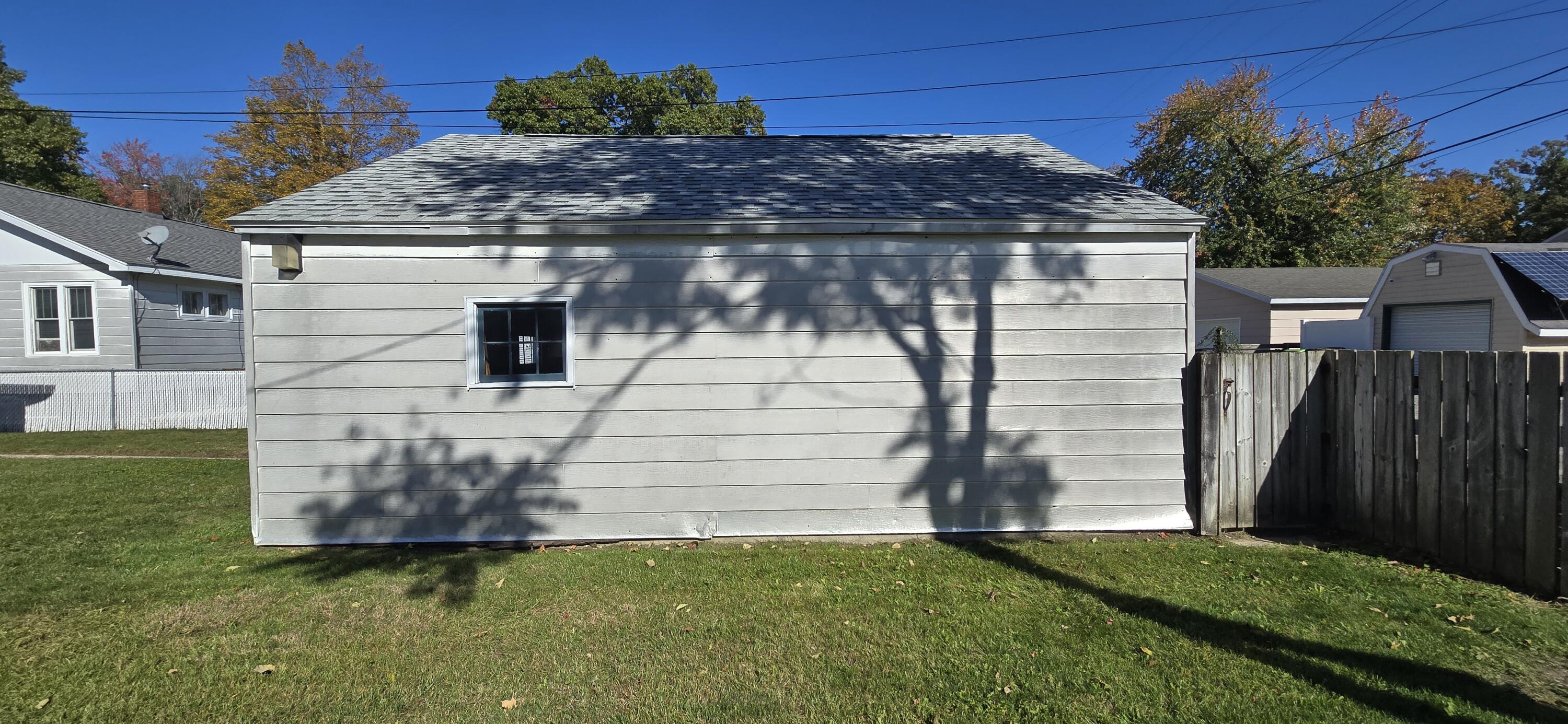 2003 Moulton Avenue Muskegon MI 49445