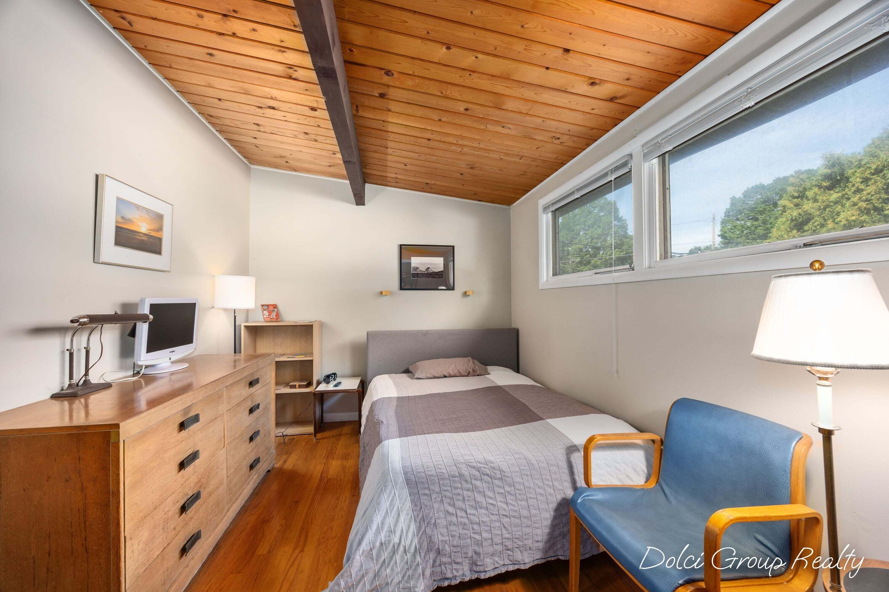 3147 Tuell Street NW Grand Rapids MI 49504