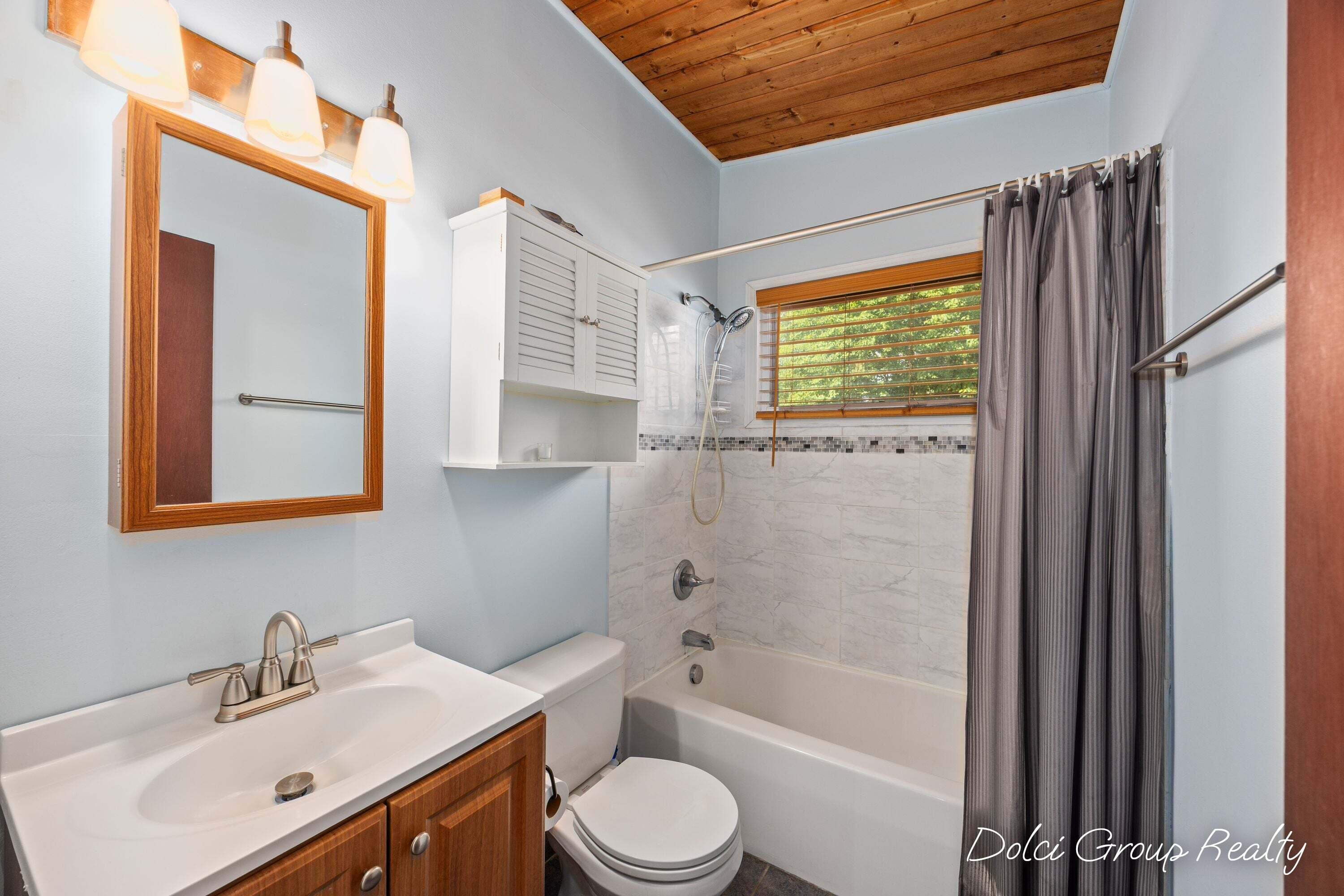 3147 Tuell Street NW Grand Rapids MI 49504