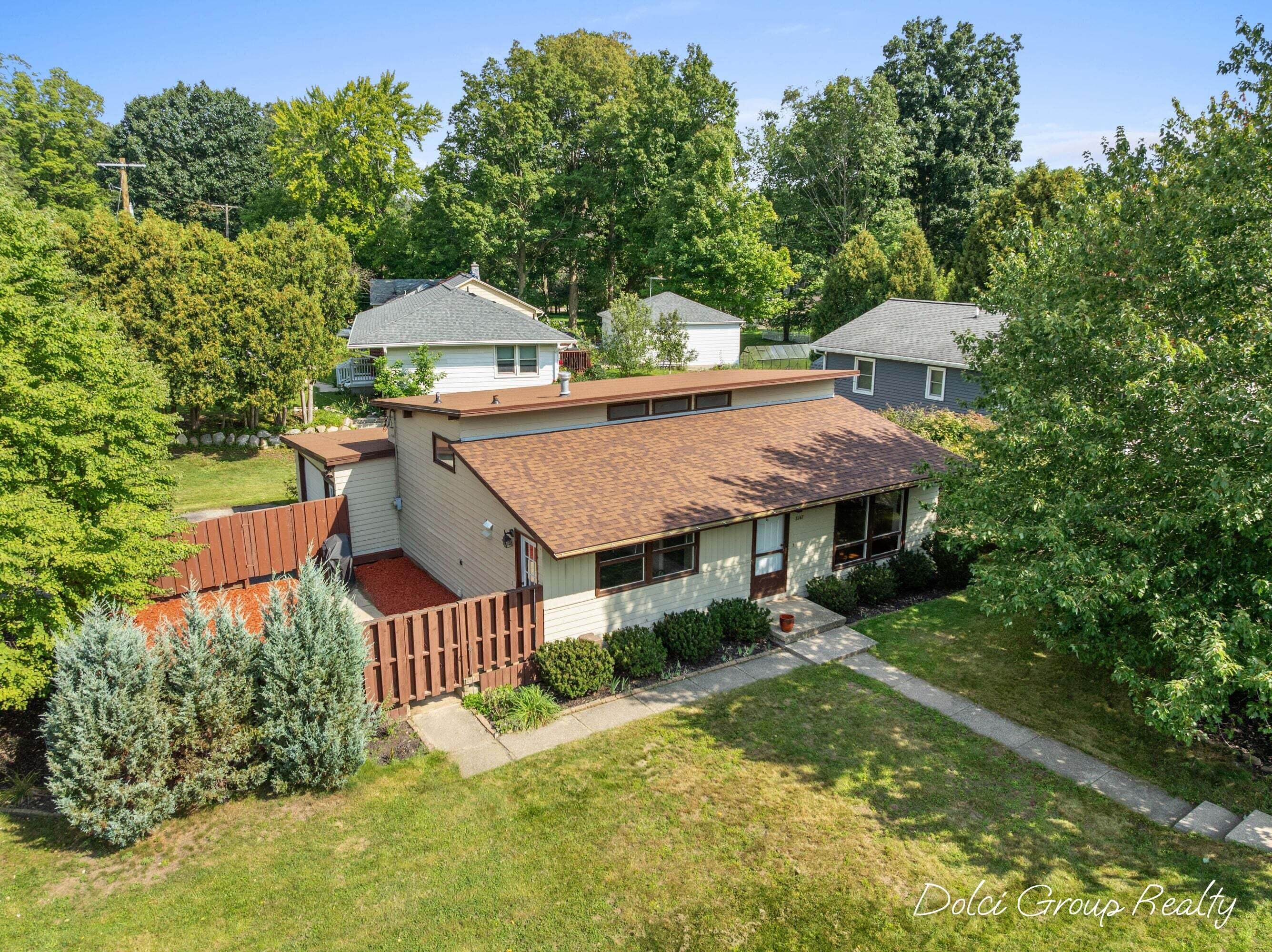 3147 Tuell Street NW Grand Rapids MI 49504