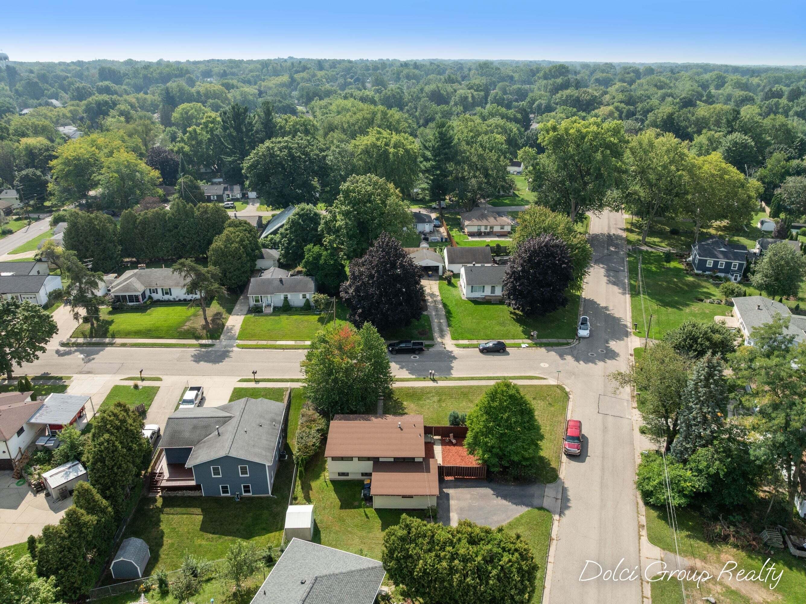 3147 Tuell Street NW Grand Rapids MI 49504