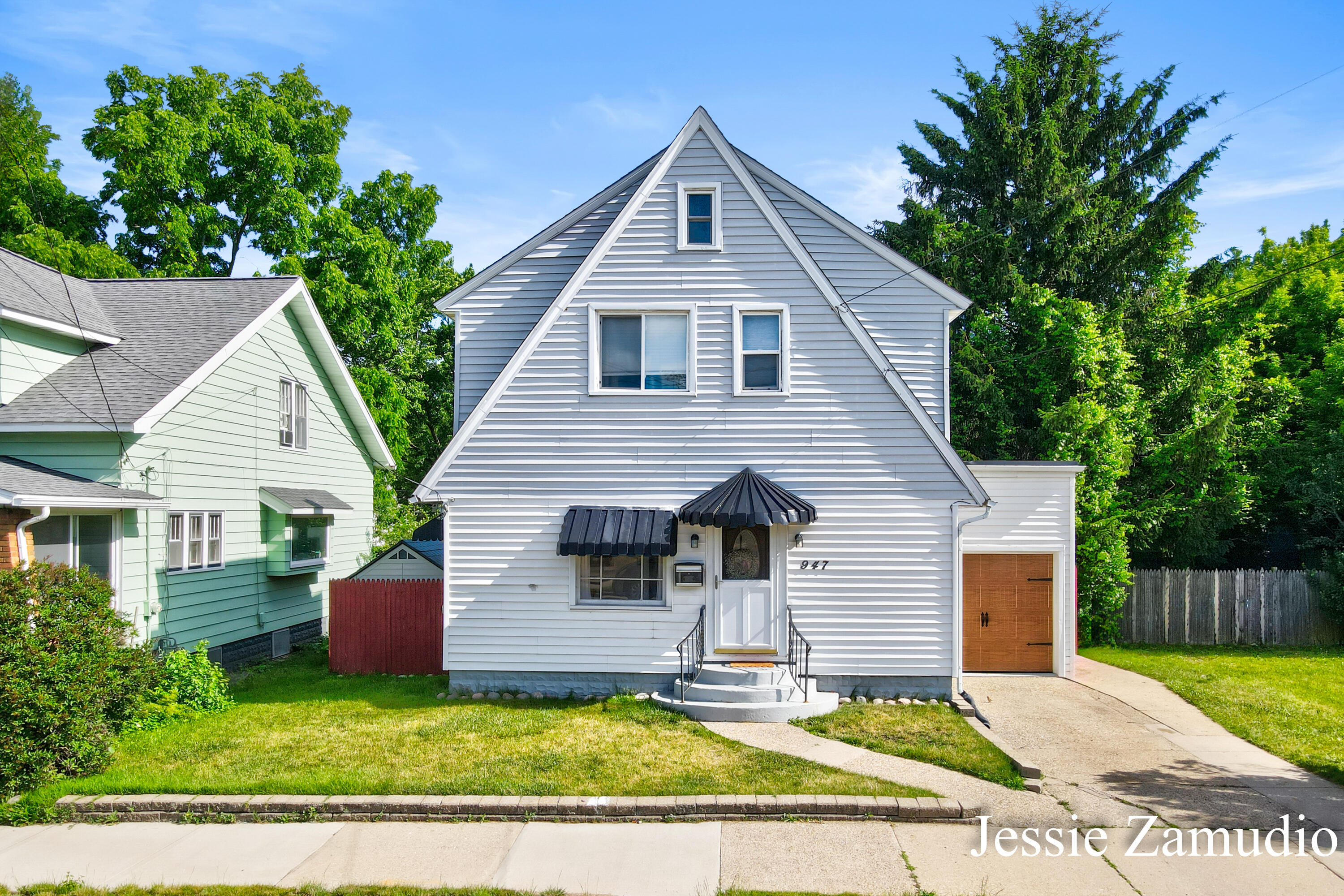 947 Lyon Street NE Grand Rapids MI 49503