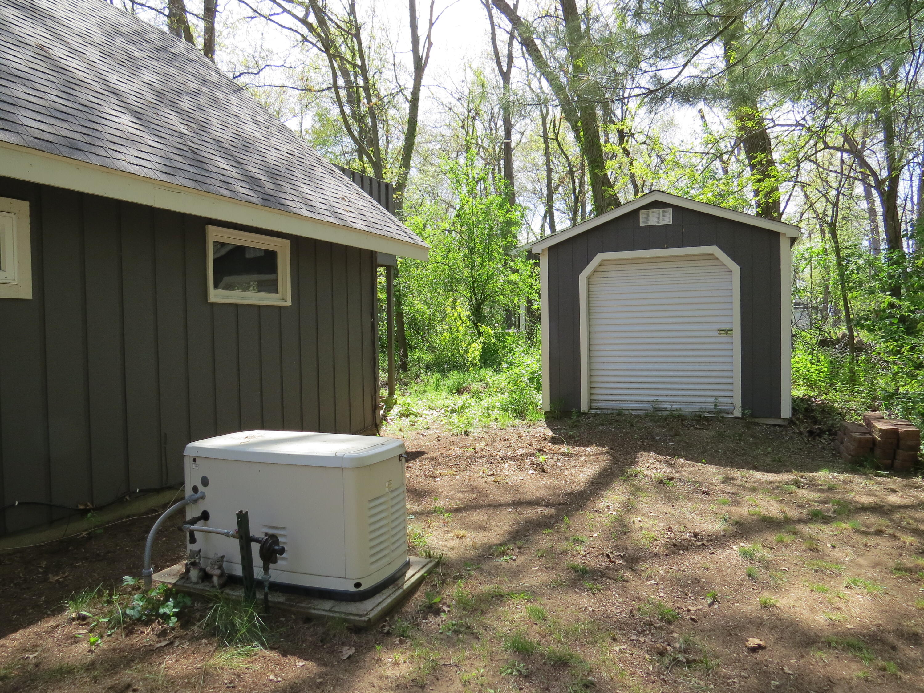 1812 Tomahawk Trail Allegan MI 49010