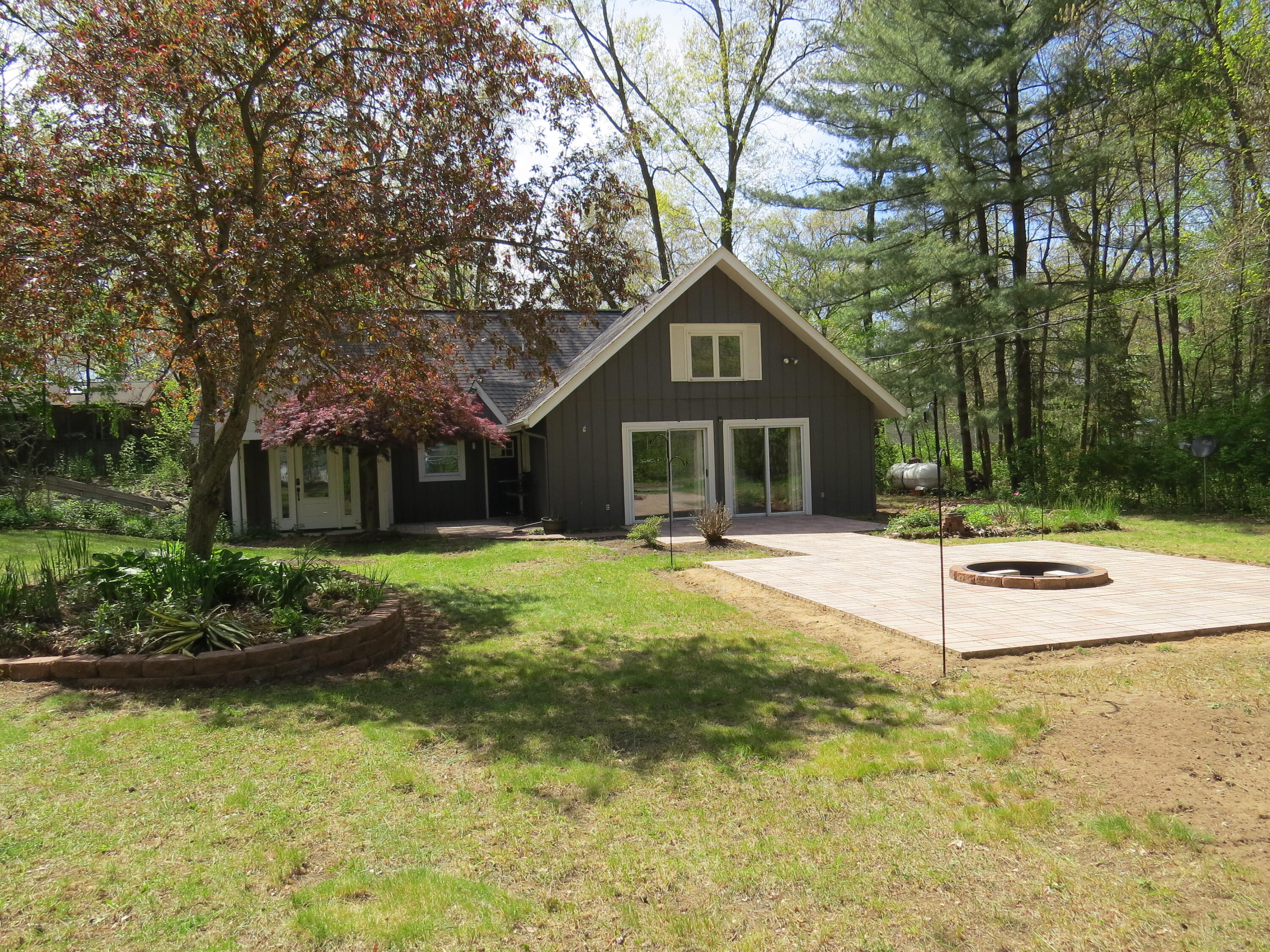 1812 Tomahawk Trail Allegan MI 49010