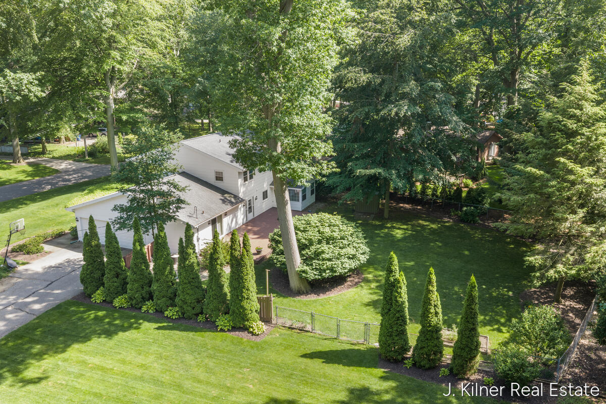 1408 Seminole Drive Holland MI 49424