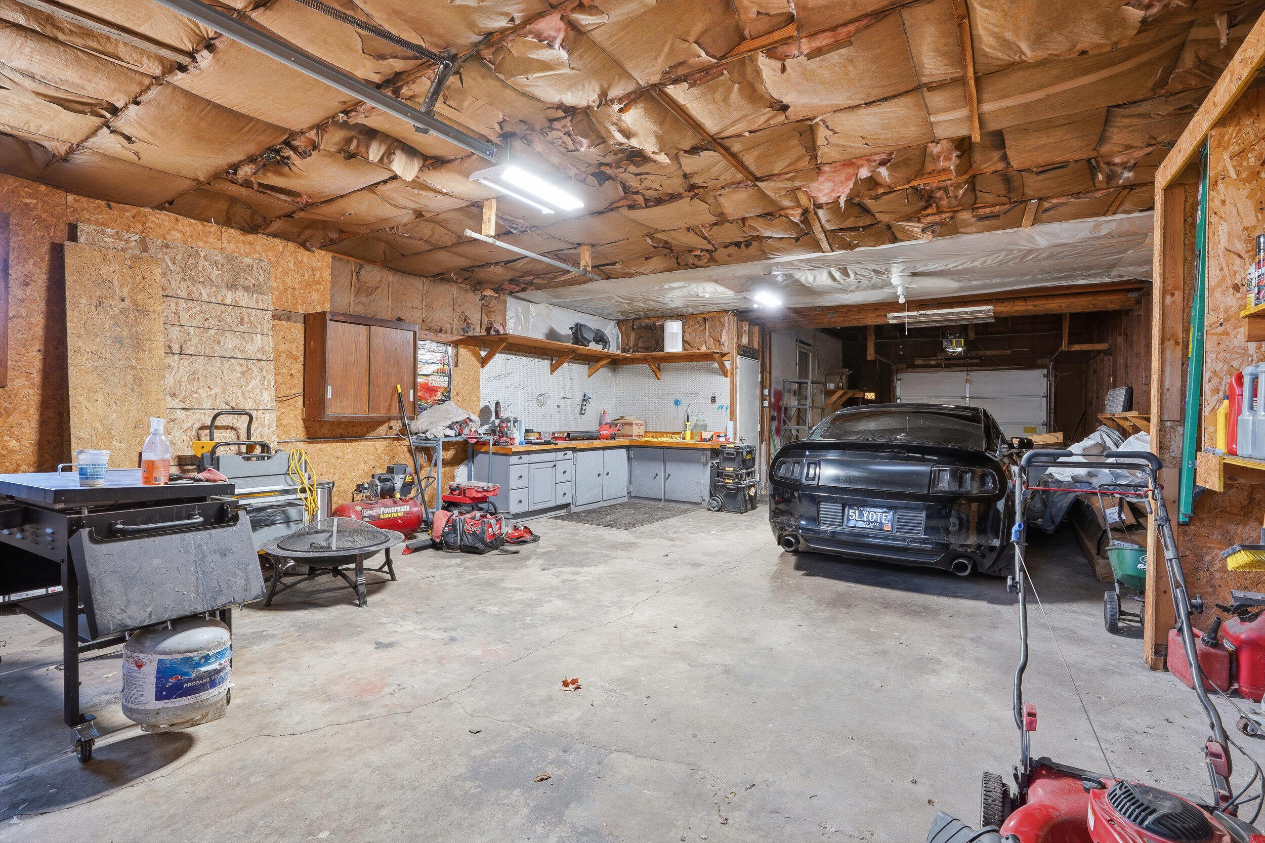 608 Park Street Fenton MI 48430
