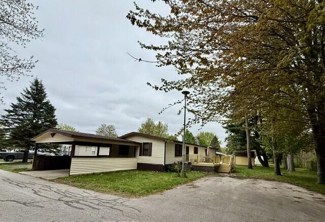 19 Elm Court Muskegon MI 49445