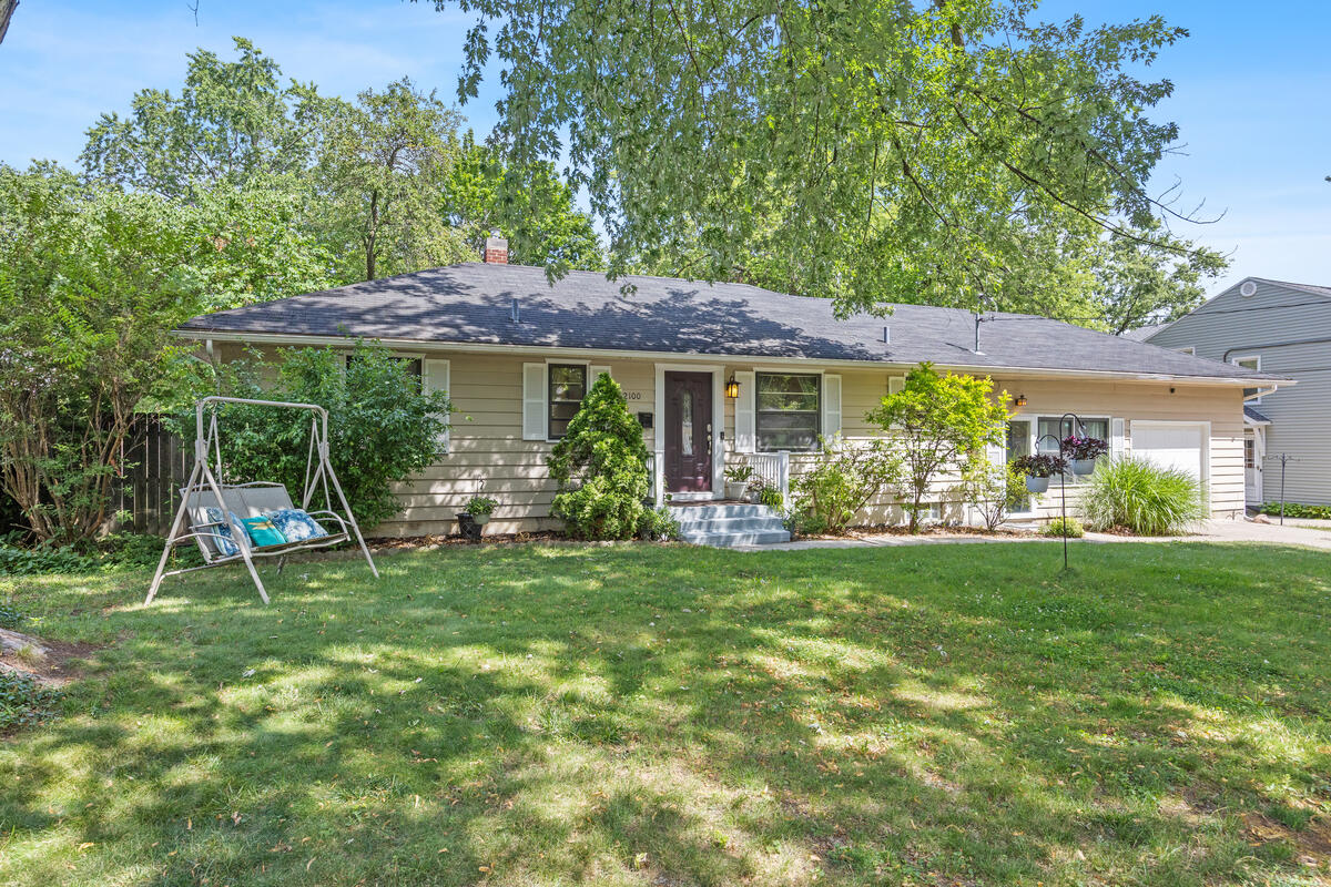 2100 Cambridge Drive SE Grand Rapids MI 49506