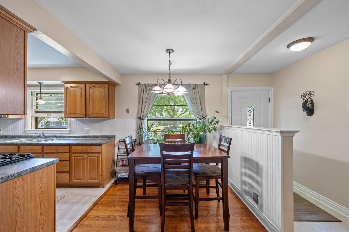 2100 Cambridge Drive SE Grand Rapids MI 49506