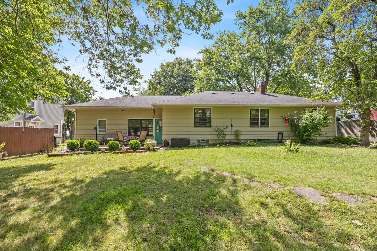 2100 Cambridge Drive SE Grand Rapids MI 49506