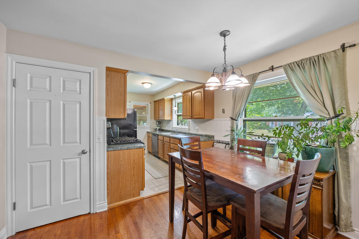 2100 Cambridge Drive SE Grand Rapids MI 49506