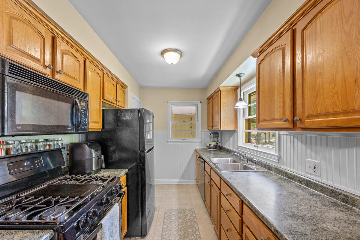 2100 Cambridge Drive SE Grand Rapids MI 49506