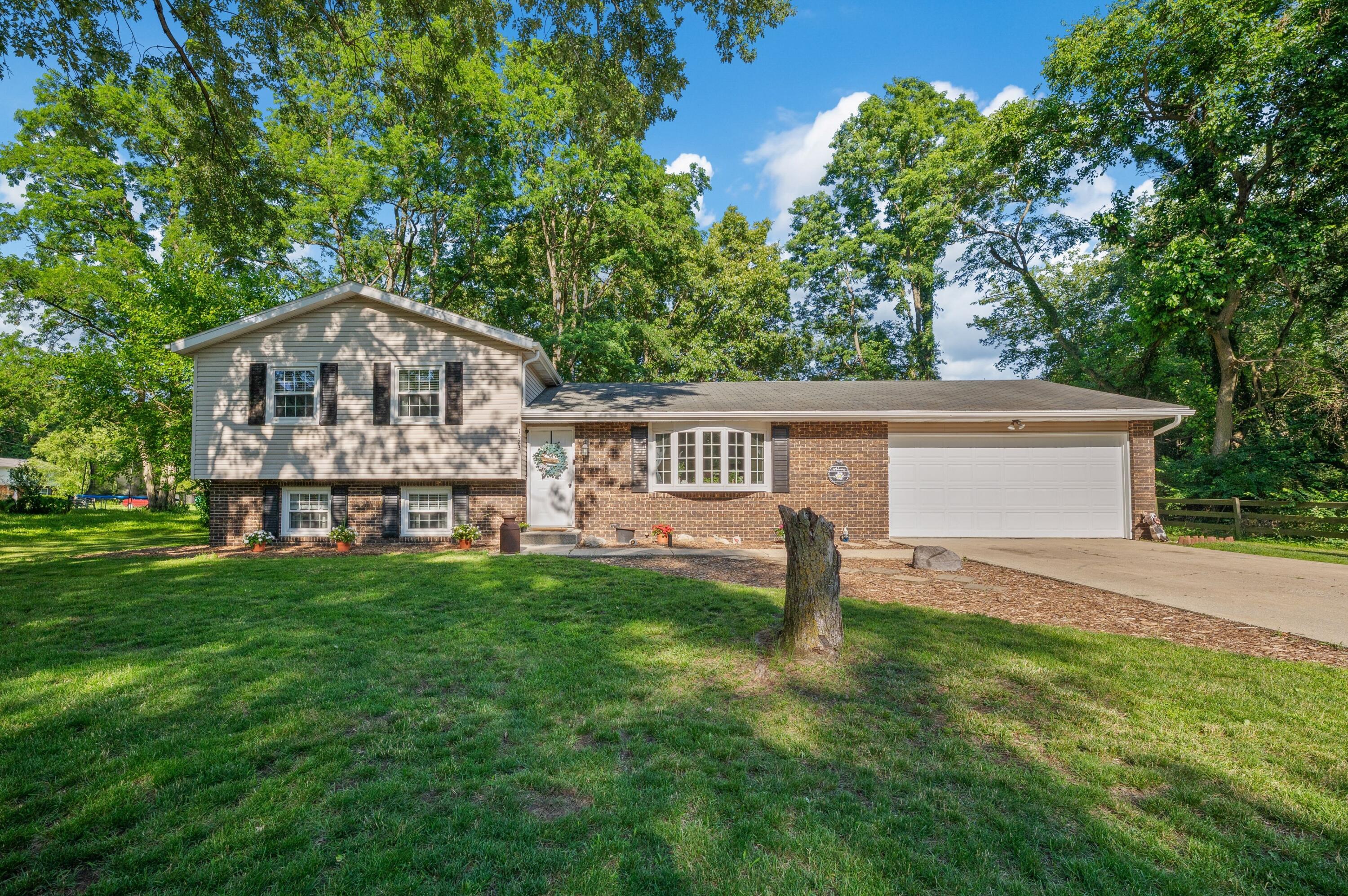 1523 Balmoral Lane Niles MI 49120
