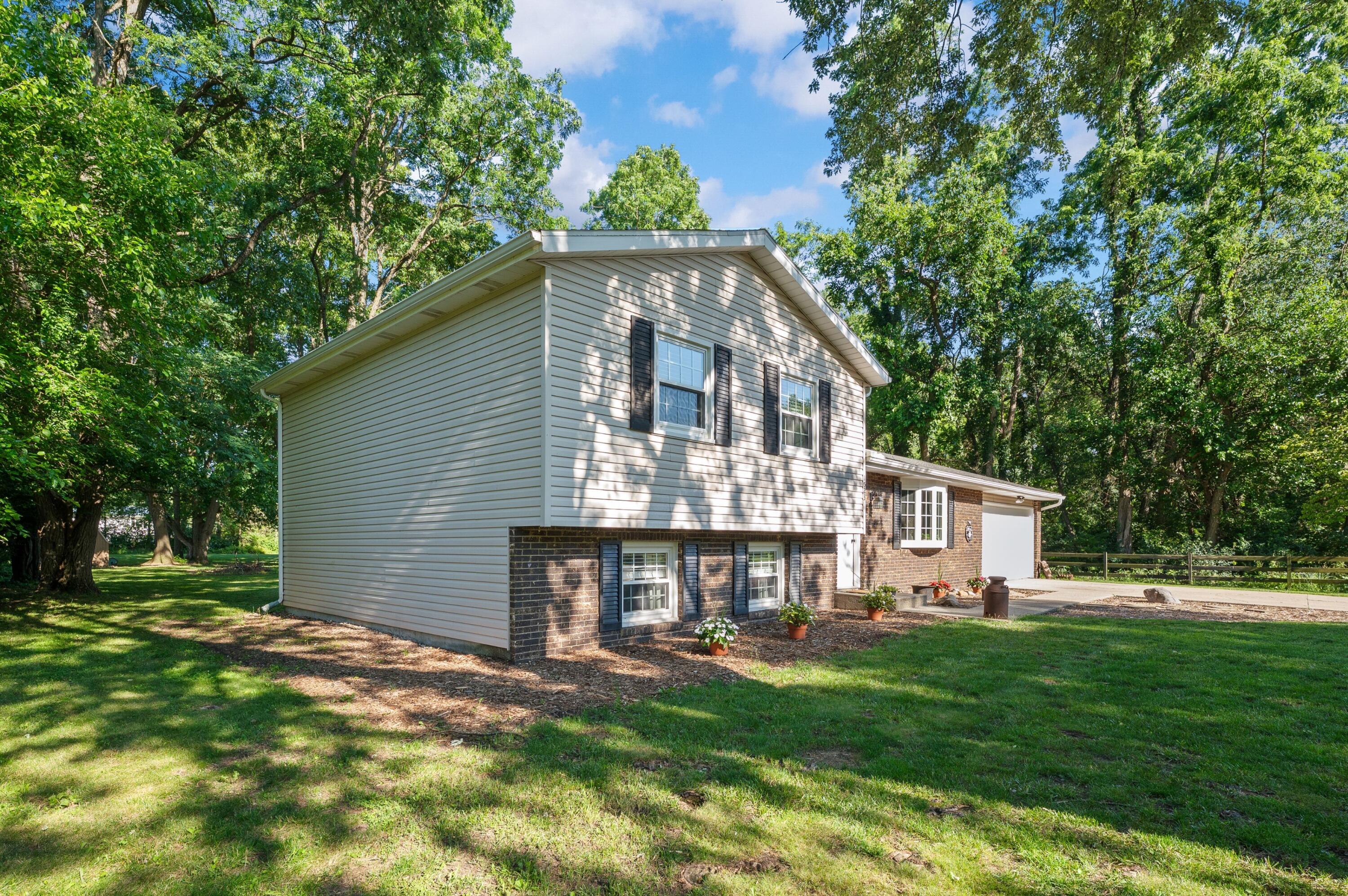 1523 Balmoral Lane Niles MI 49120