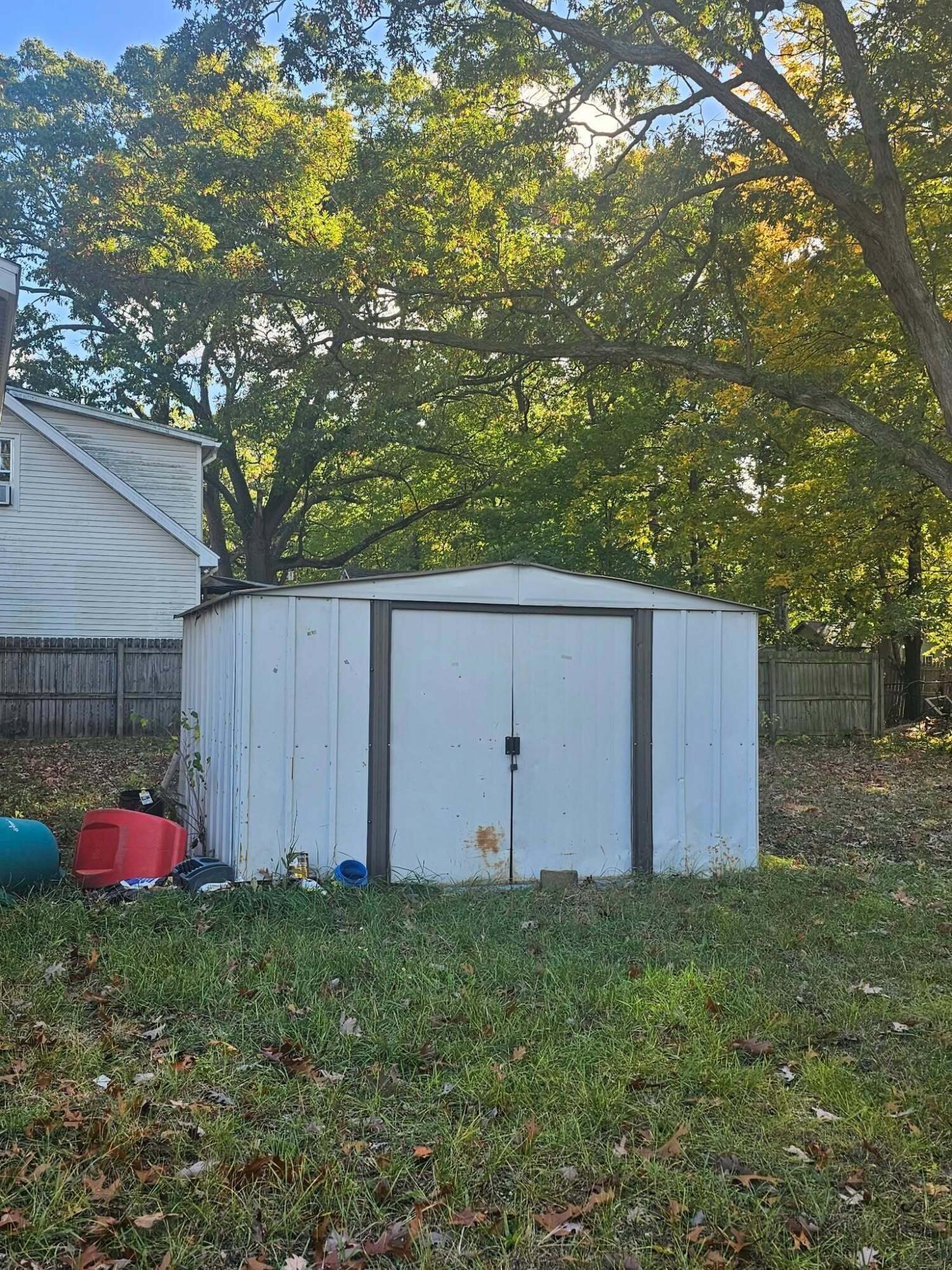 2853 Valley Street Muskegon MI 49444