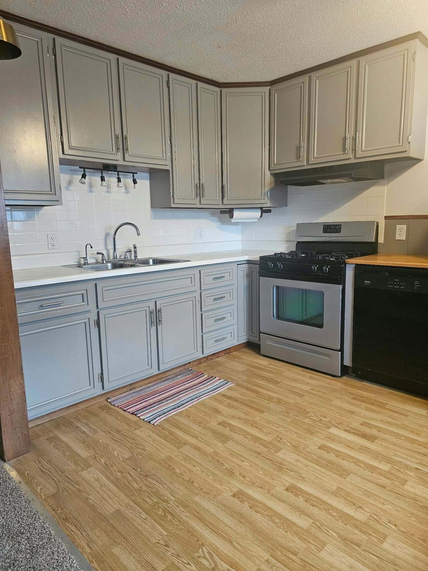 2853 Valley Street Muskegon MI 49444