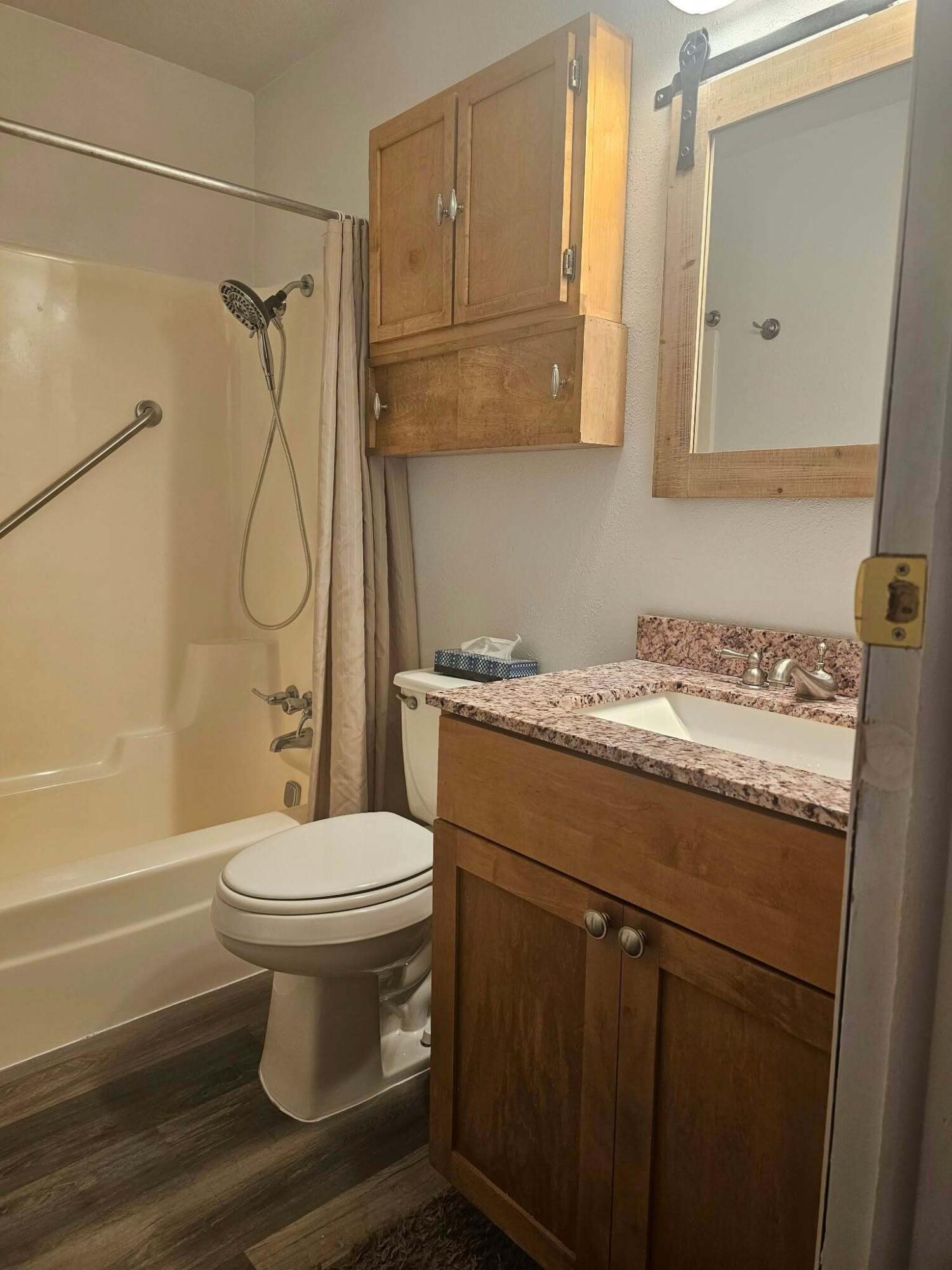 2853 Valley Street Muskegon MI 49444