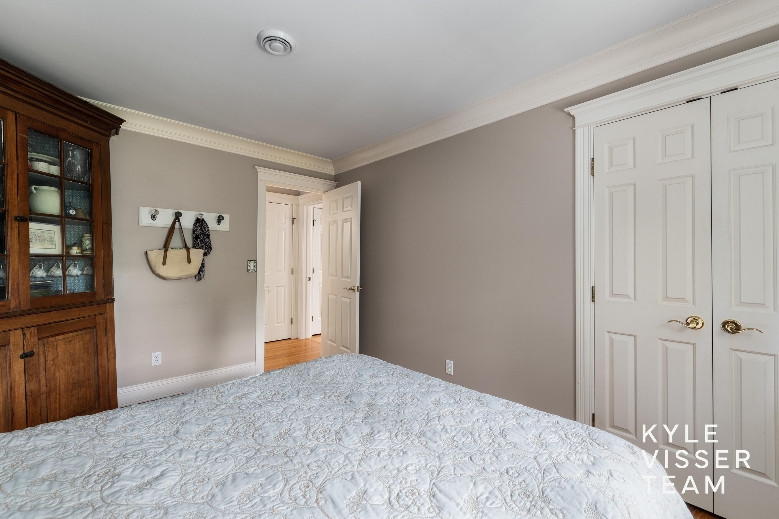 1104 Idema Drive SE East Grand Rapids MI 49506