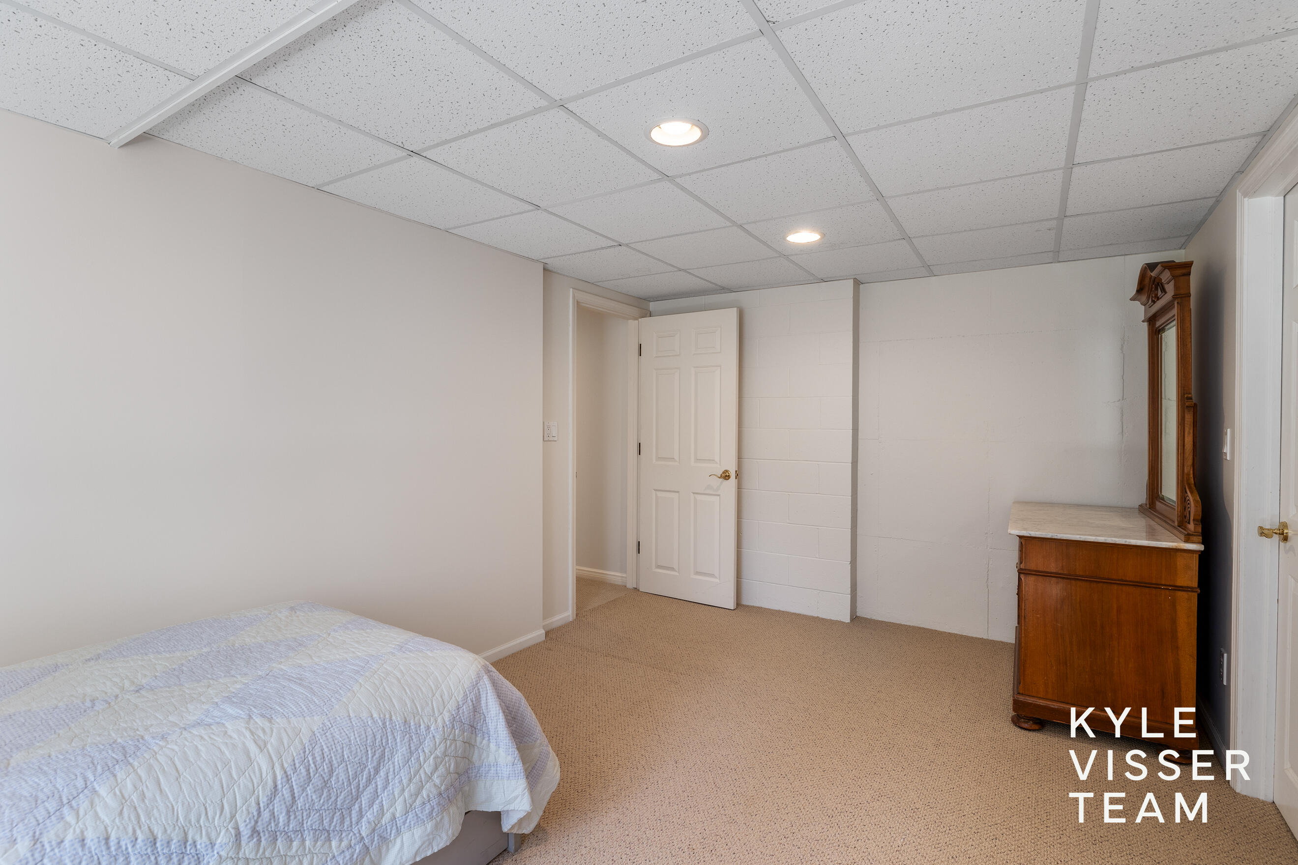 1104 Idema Drive SE East Grand Rapids MI 49506