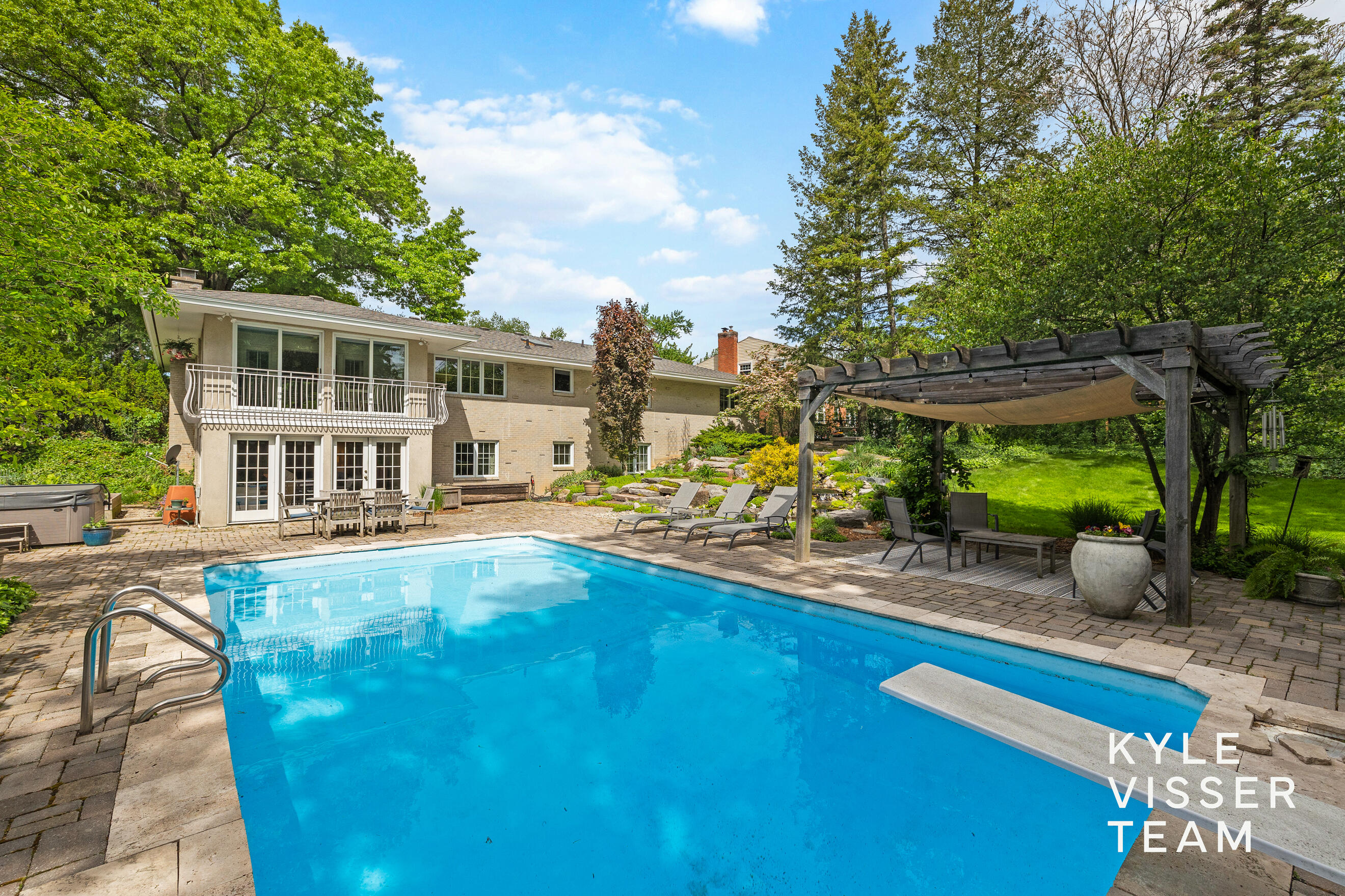 1104 Idema Drive SE East Grand Rapids MI 49506