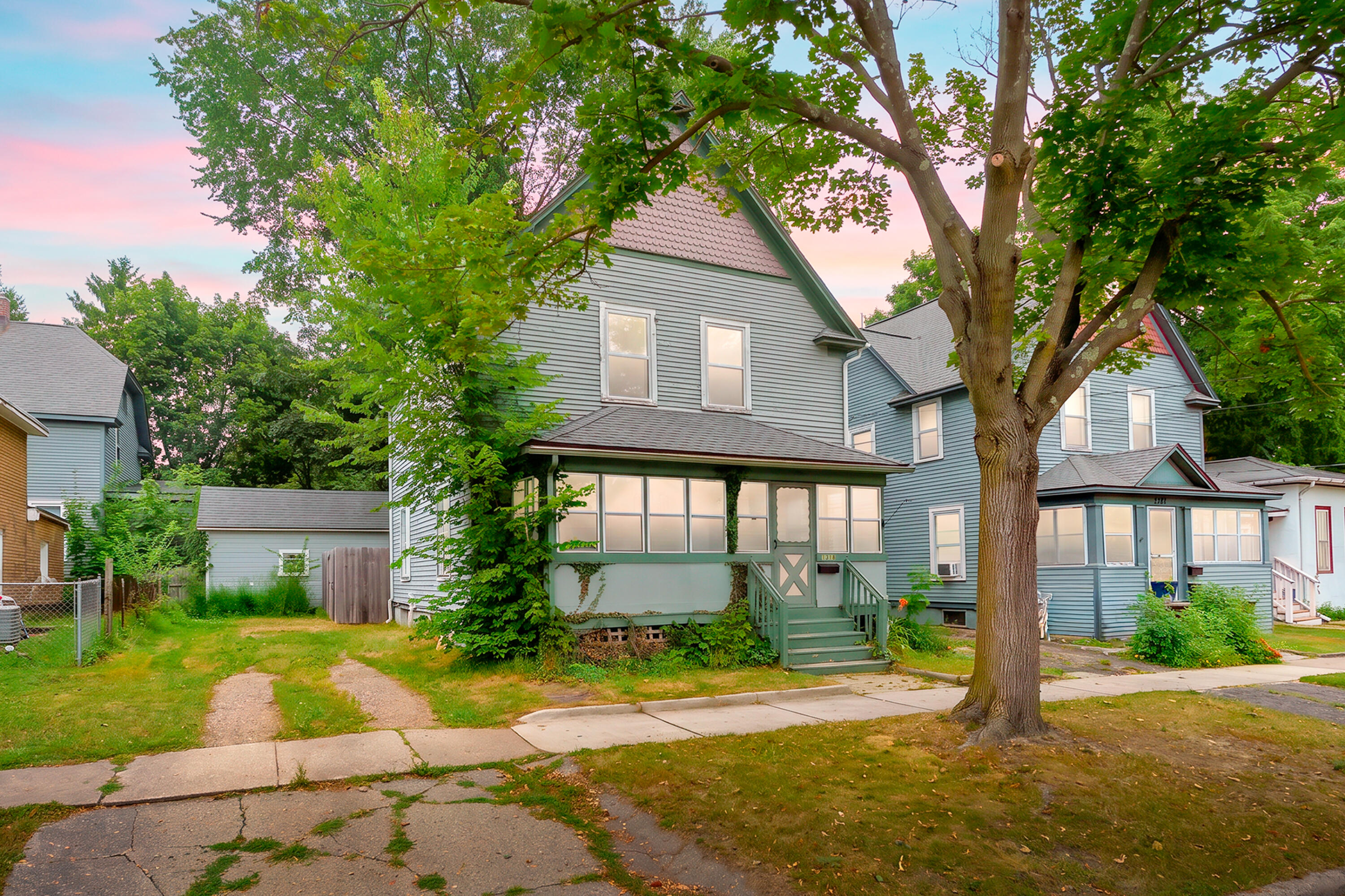 1318 Oak Street Kalamazoo MI 49008