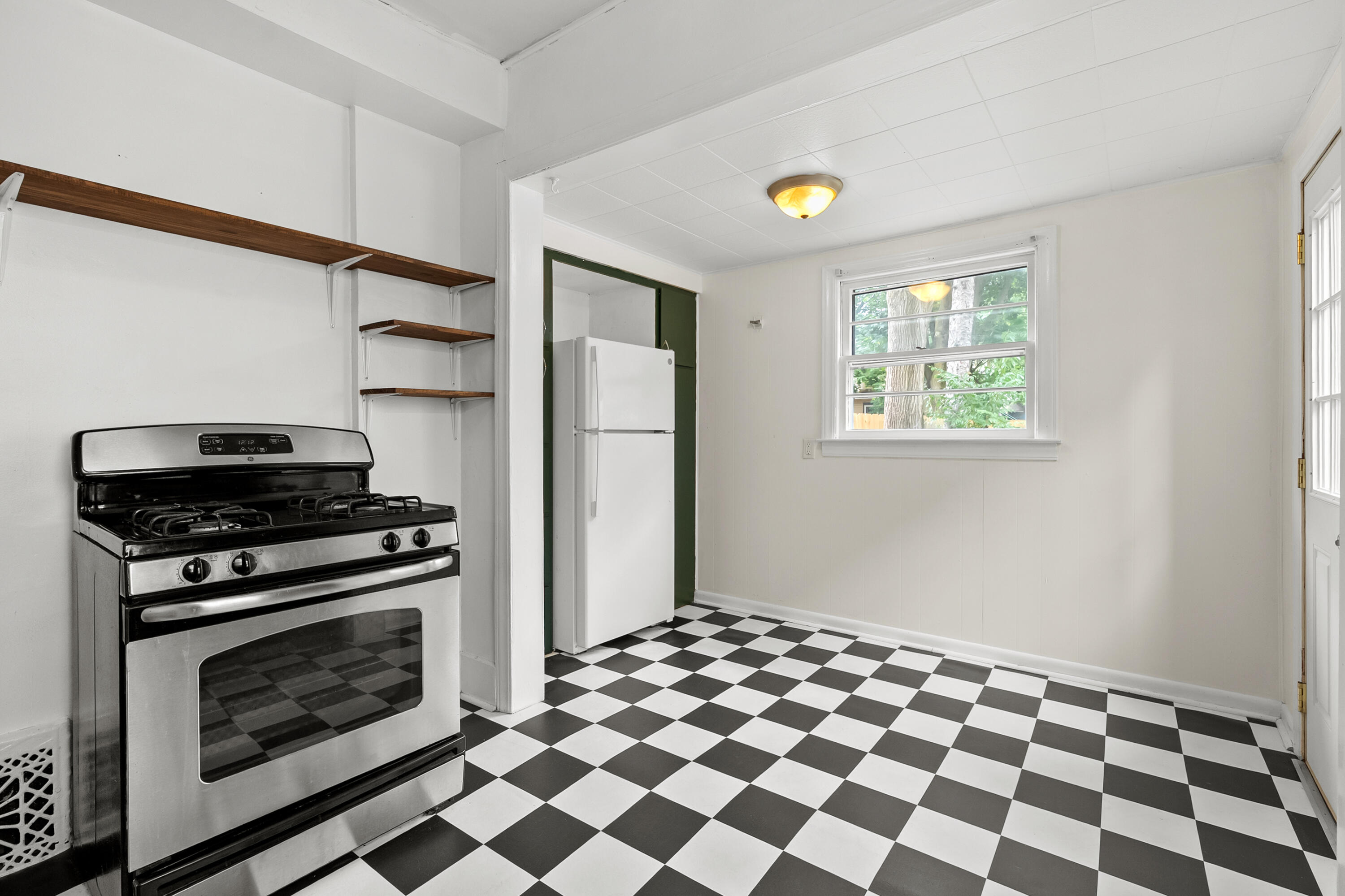 1318 Oak Street Kalamazoo MI 49008