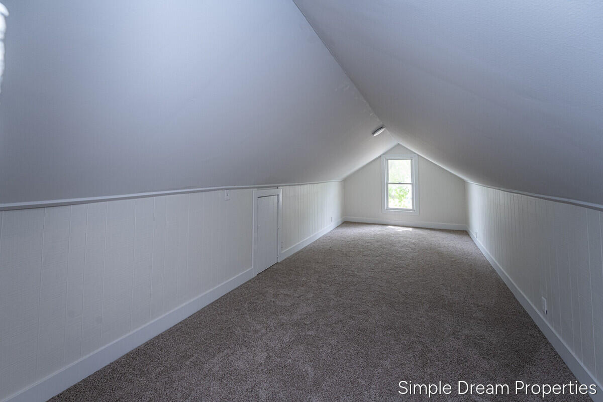 1642 Mills Avenue Muskegon MI 49445