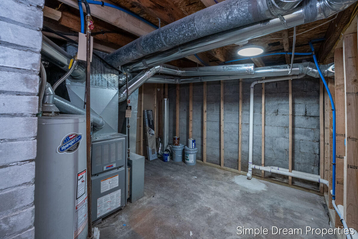 1642 Mills Avenue Muskegon MI 49445