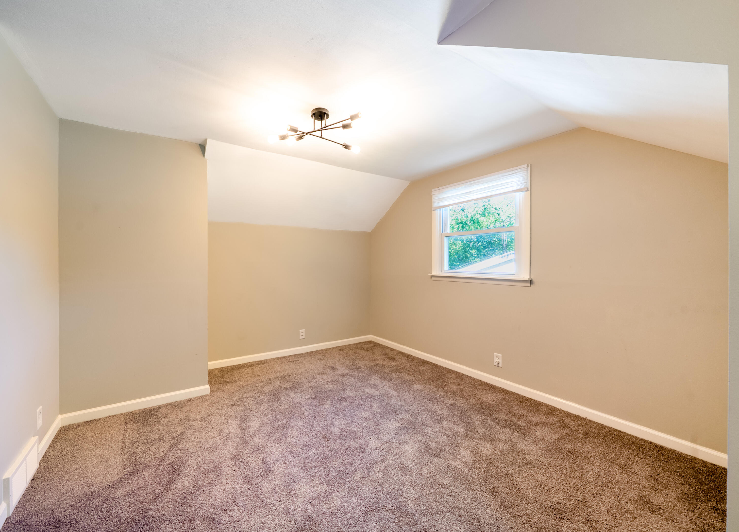 1450 Wesley Avenue Muskegon MI 49442