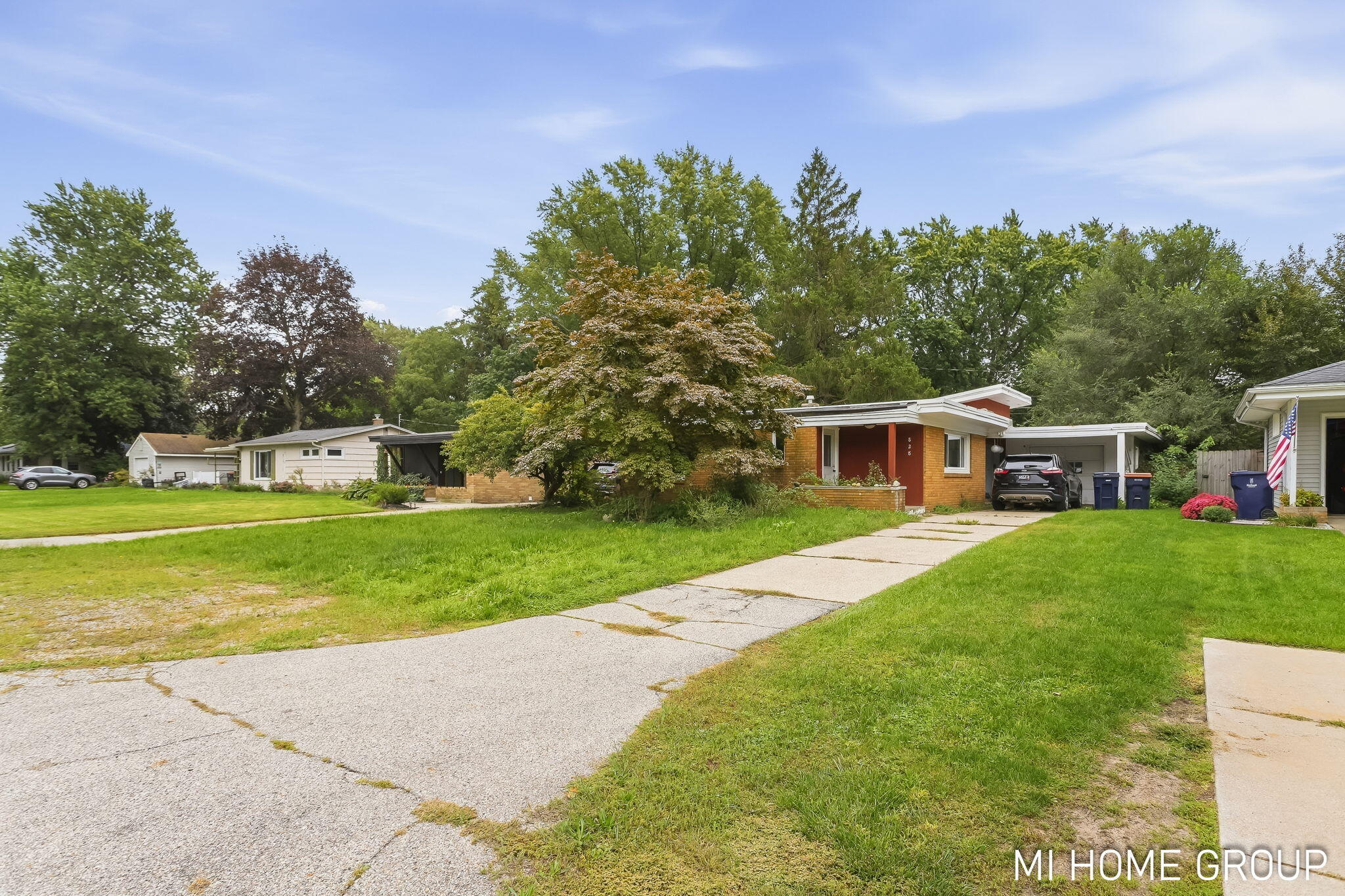 828 W 24th Street Holland MI 49423