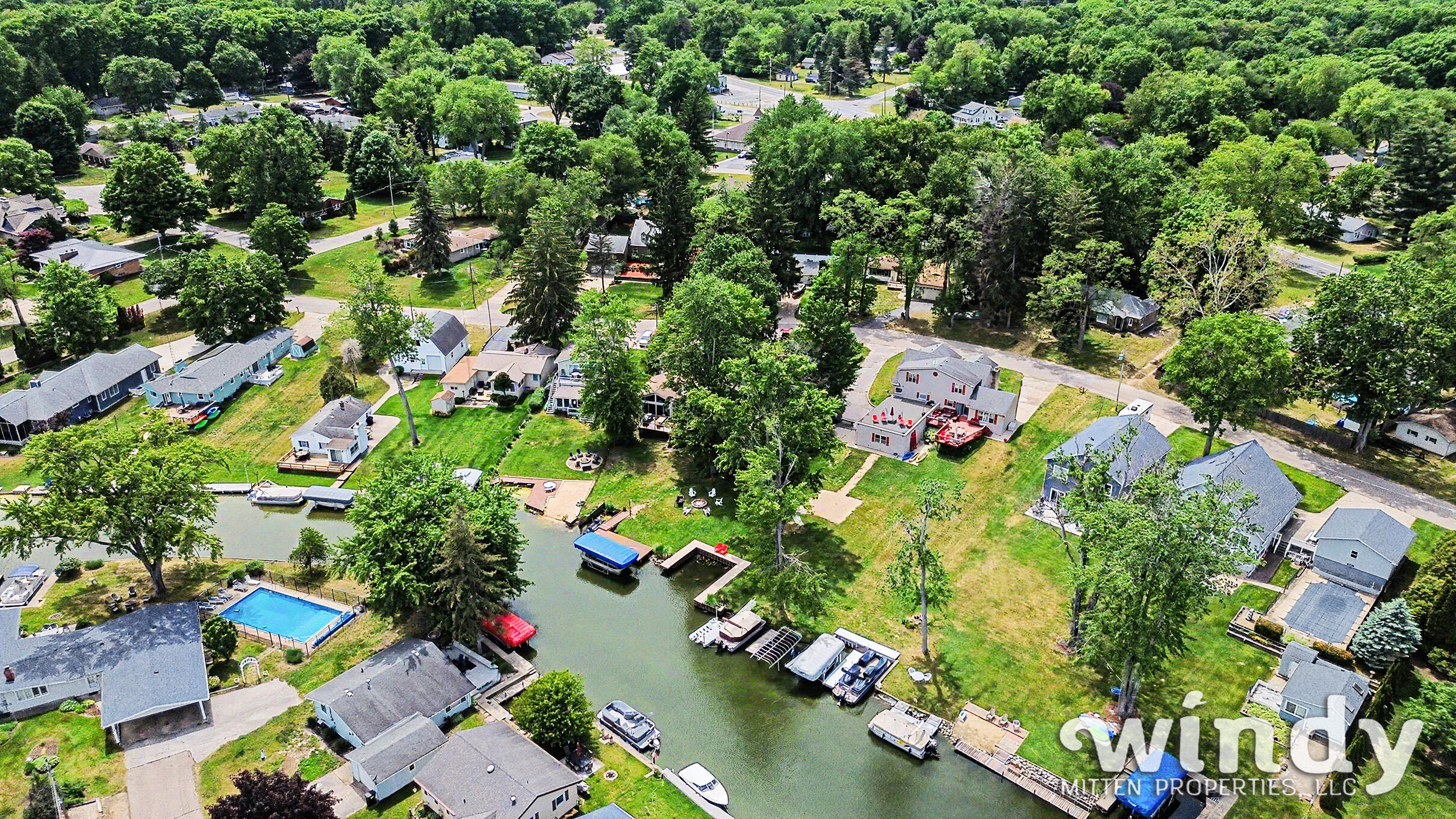 4936 Shoreview Drive Coloma MI 49038