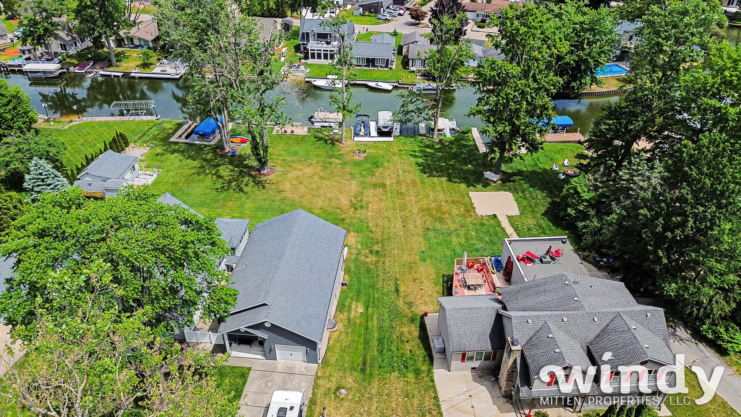4936 Shoreview Drive Coloma MI 49038