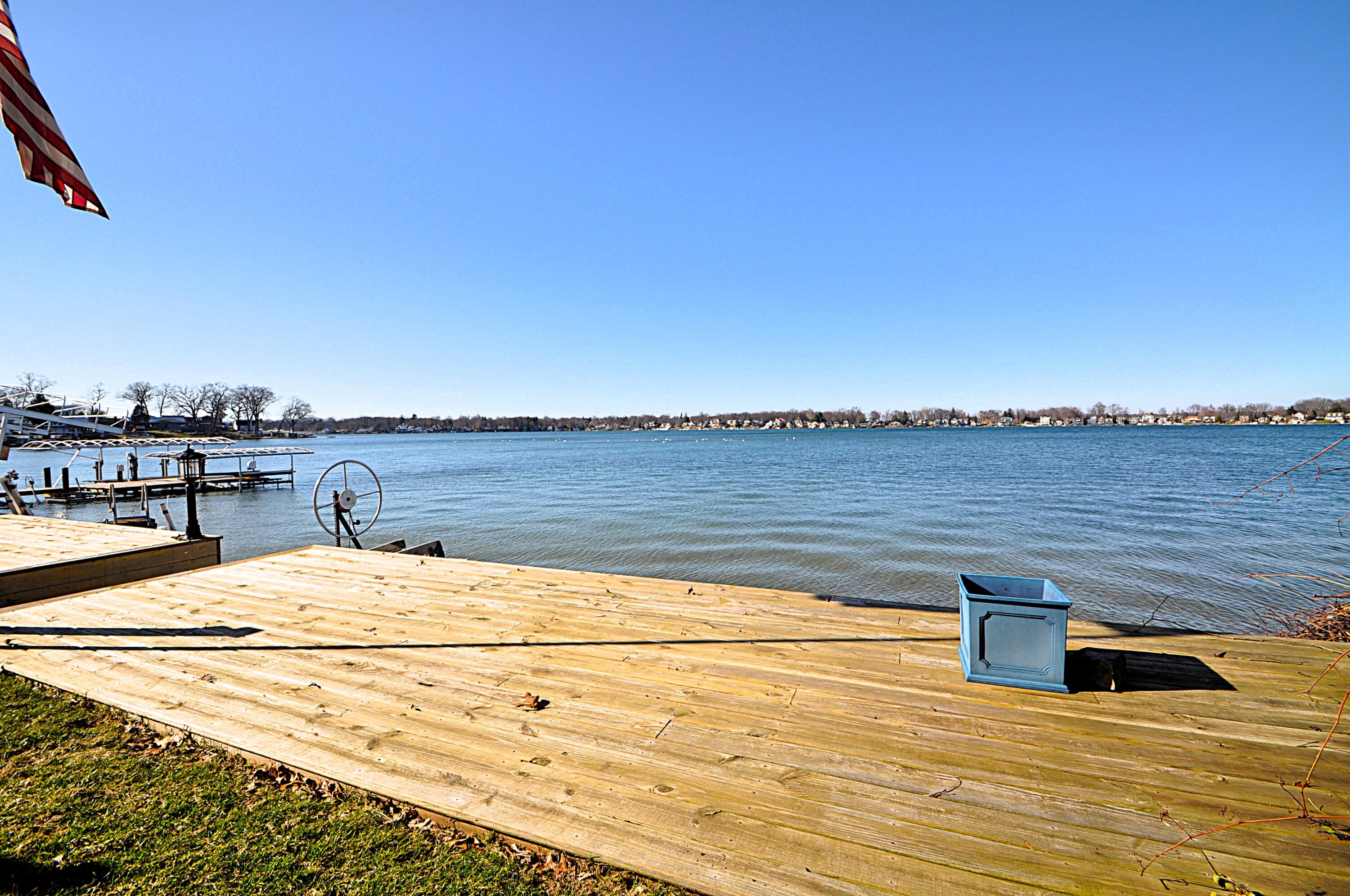23642 S Shore Drive Edwardsburg MI 49112