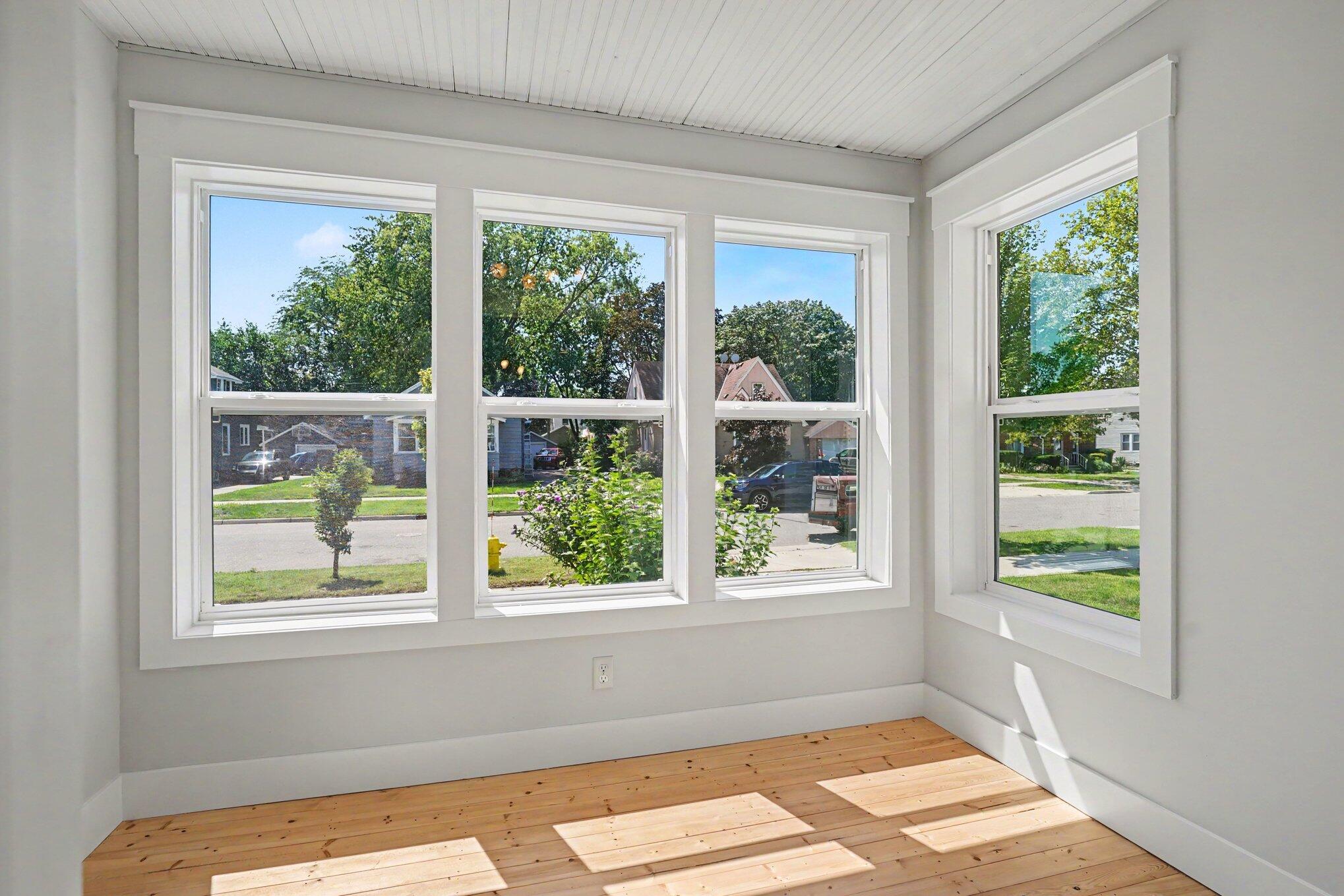 371 W 19th Street Holland MI 49423